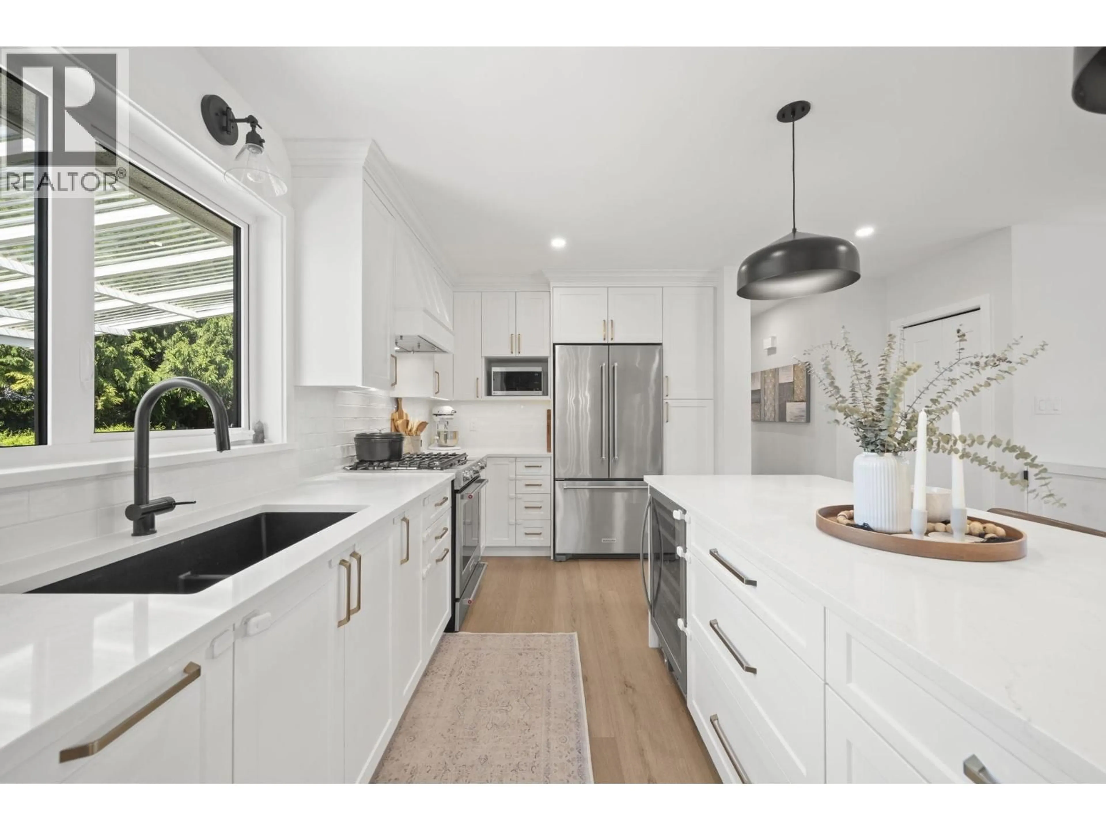 Open concept kitchen, unknown for 5301 10A AVENUE, Delta British Columbia V4M1Y5