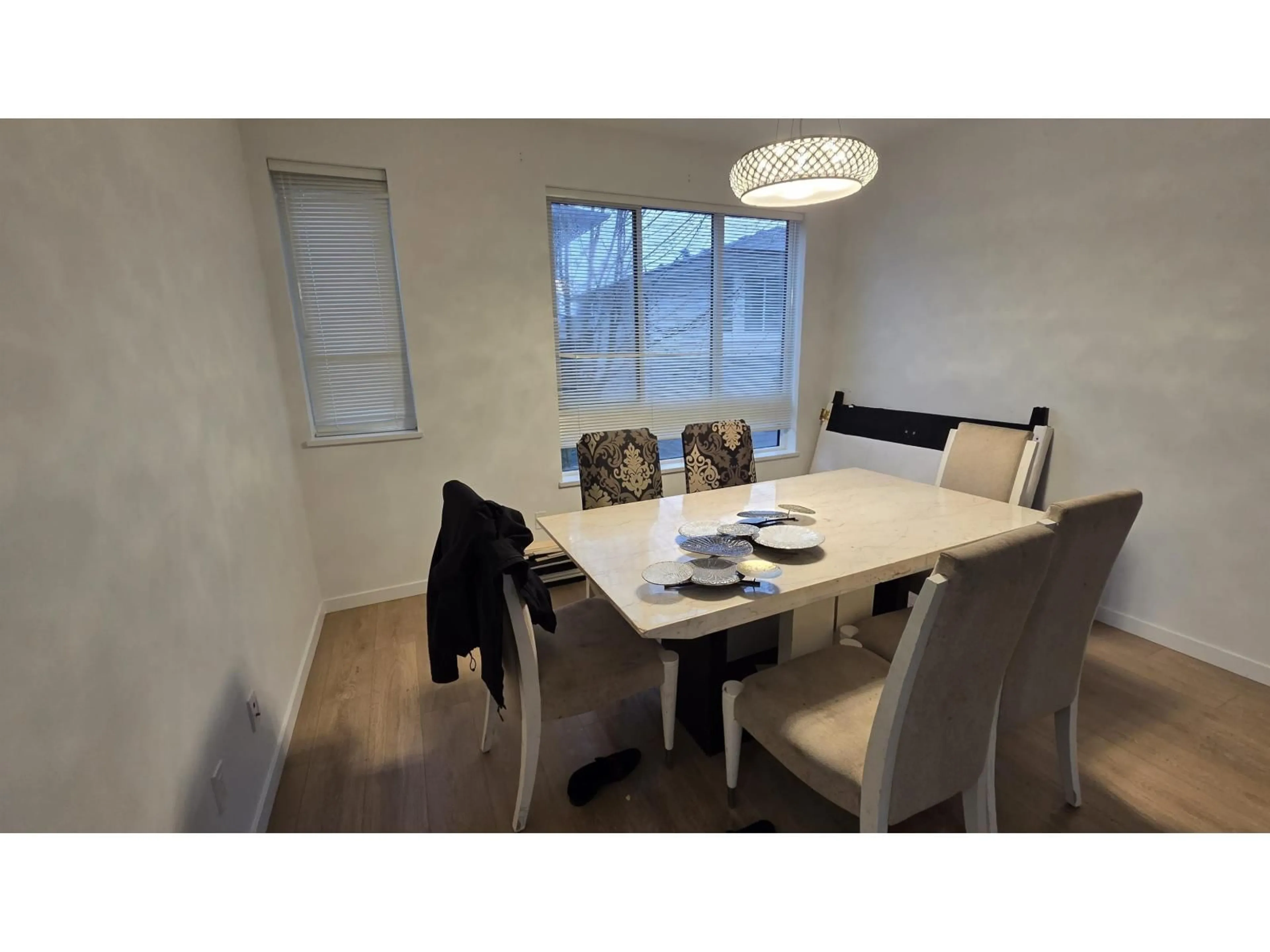 Dining room, wood/laminate floor for 708 - 18505 LAURENSEN PLACE, Surrey British Columbia V4N6R7