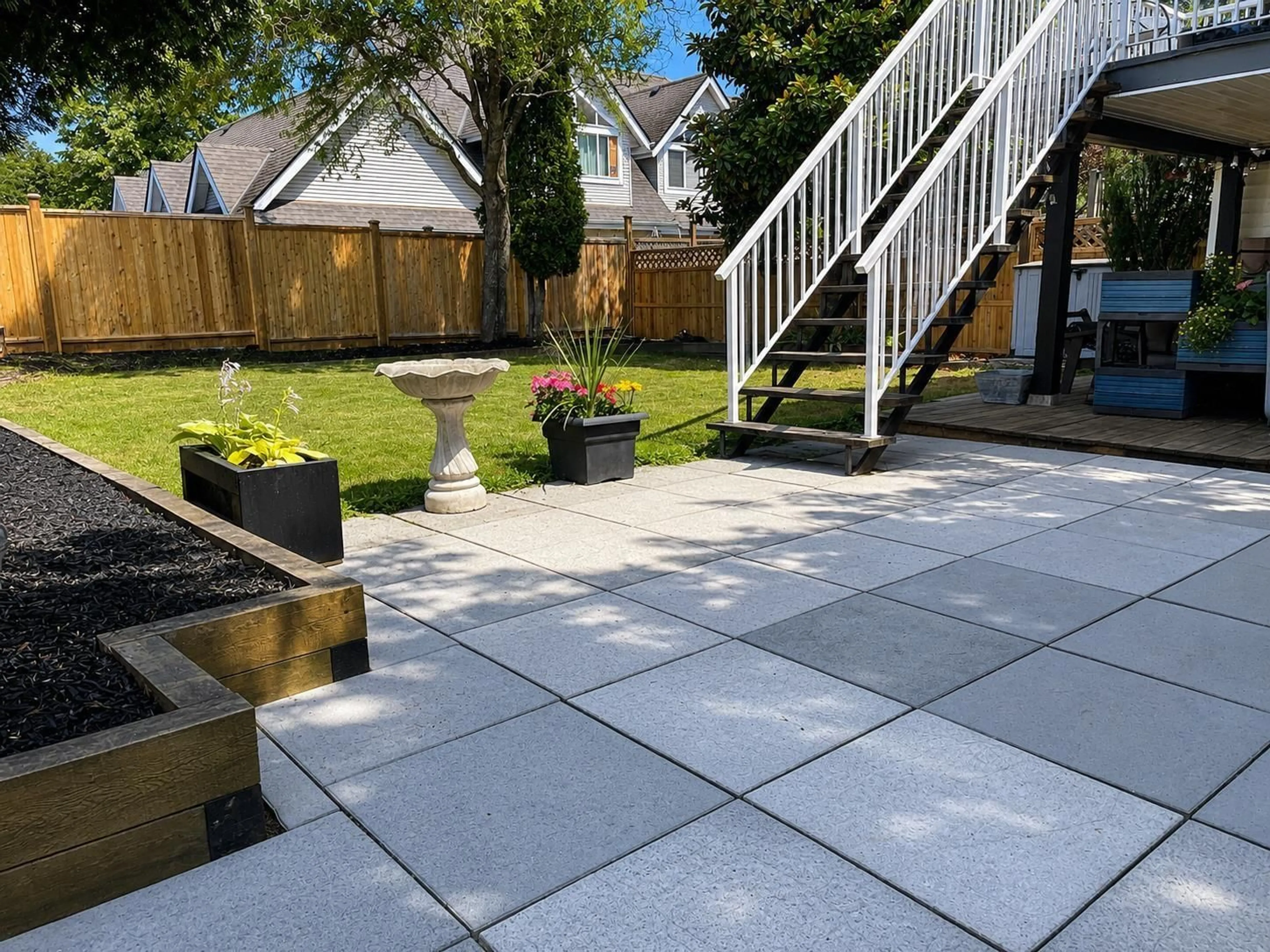 Patio, street for 2283 WILLOUGHBY COURT, Langley British Columbia V3W1K5