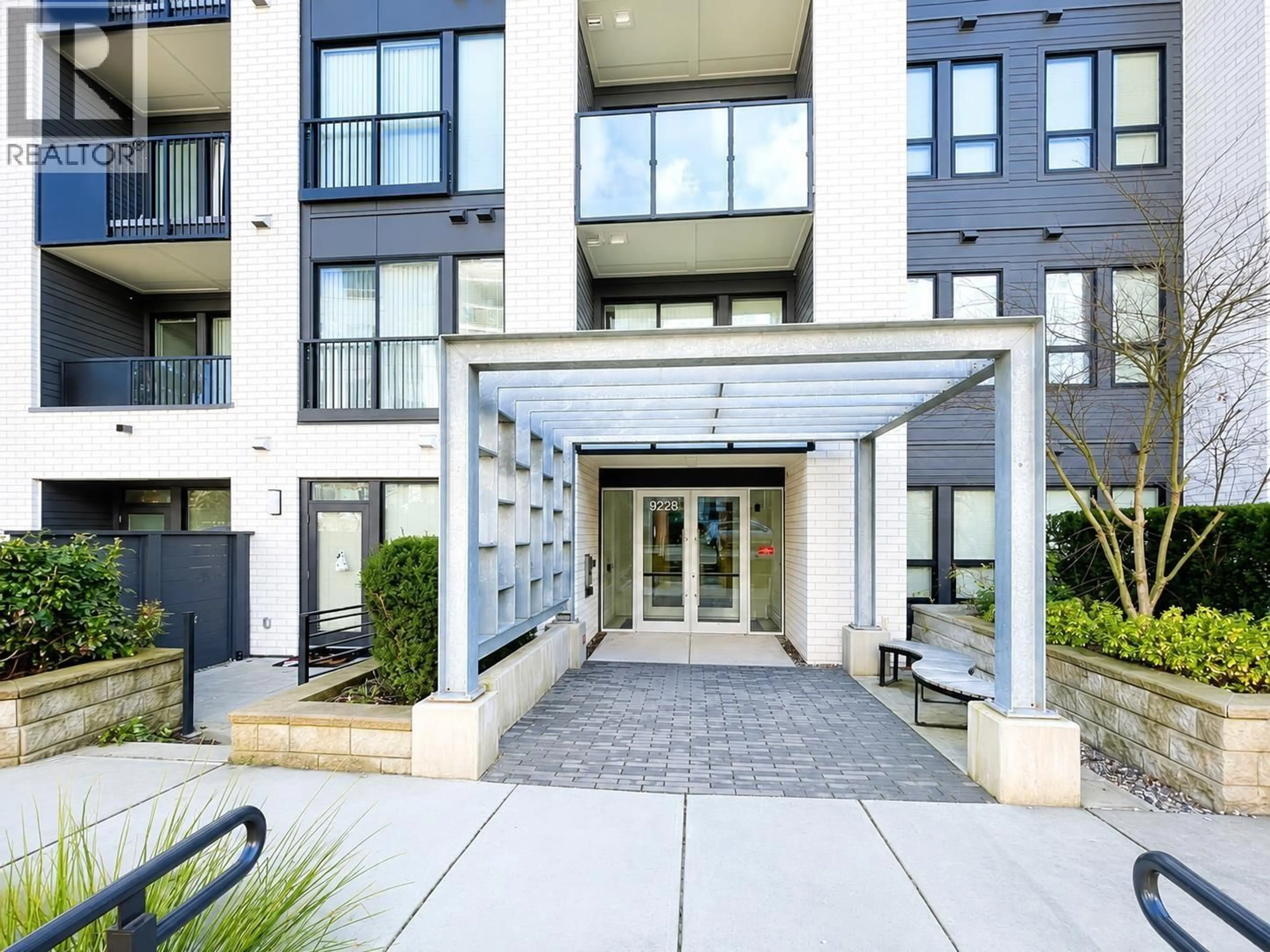 Unknown for 201 - 9228 SLOPES MEWS, Burnaby British Columbia V5A0E9