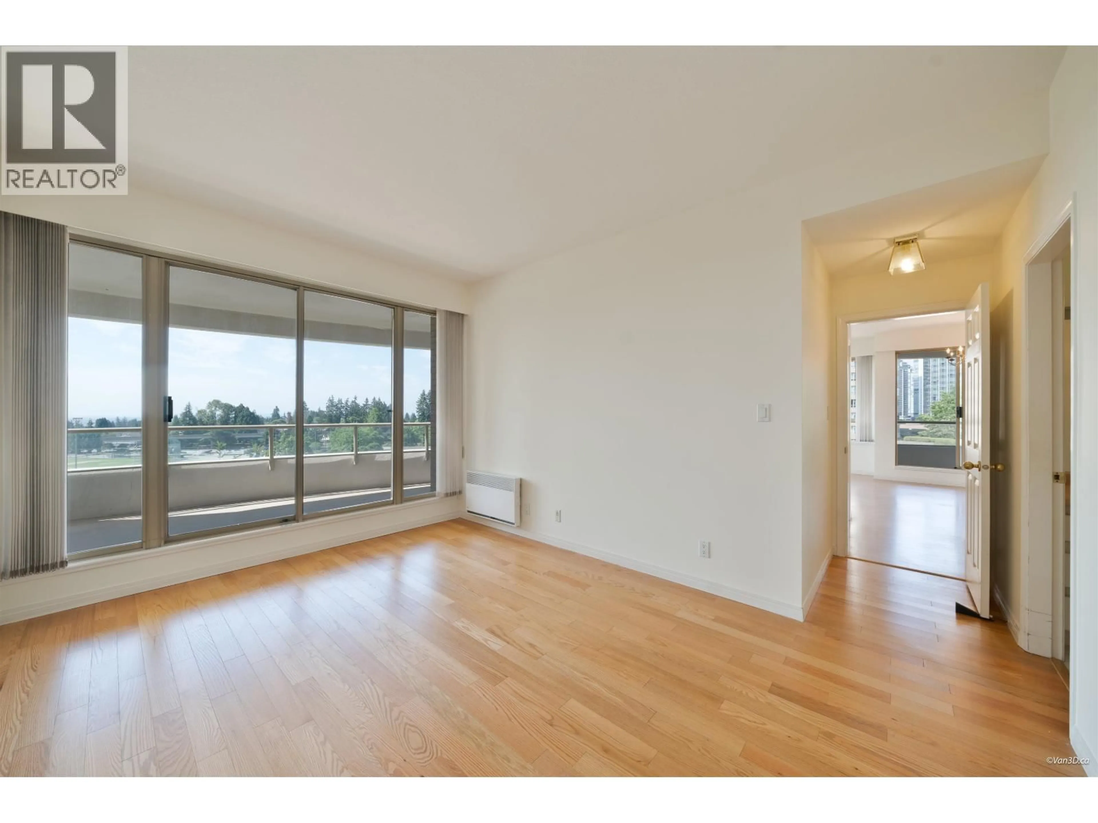 A pic of a room for 703 - 4830 BENNET STREET STREET, Burnaby British Columbia V5H4P6