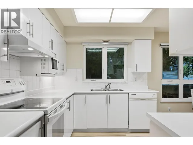303 - 106 KINGS ROAD, North Vancouver 5