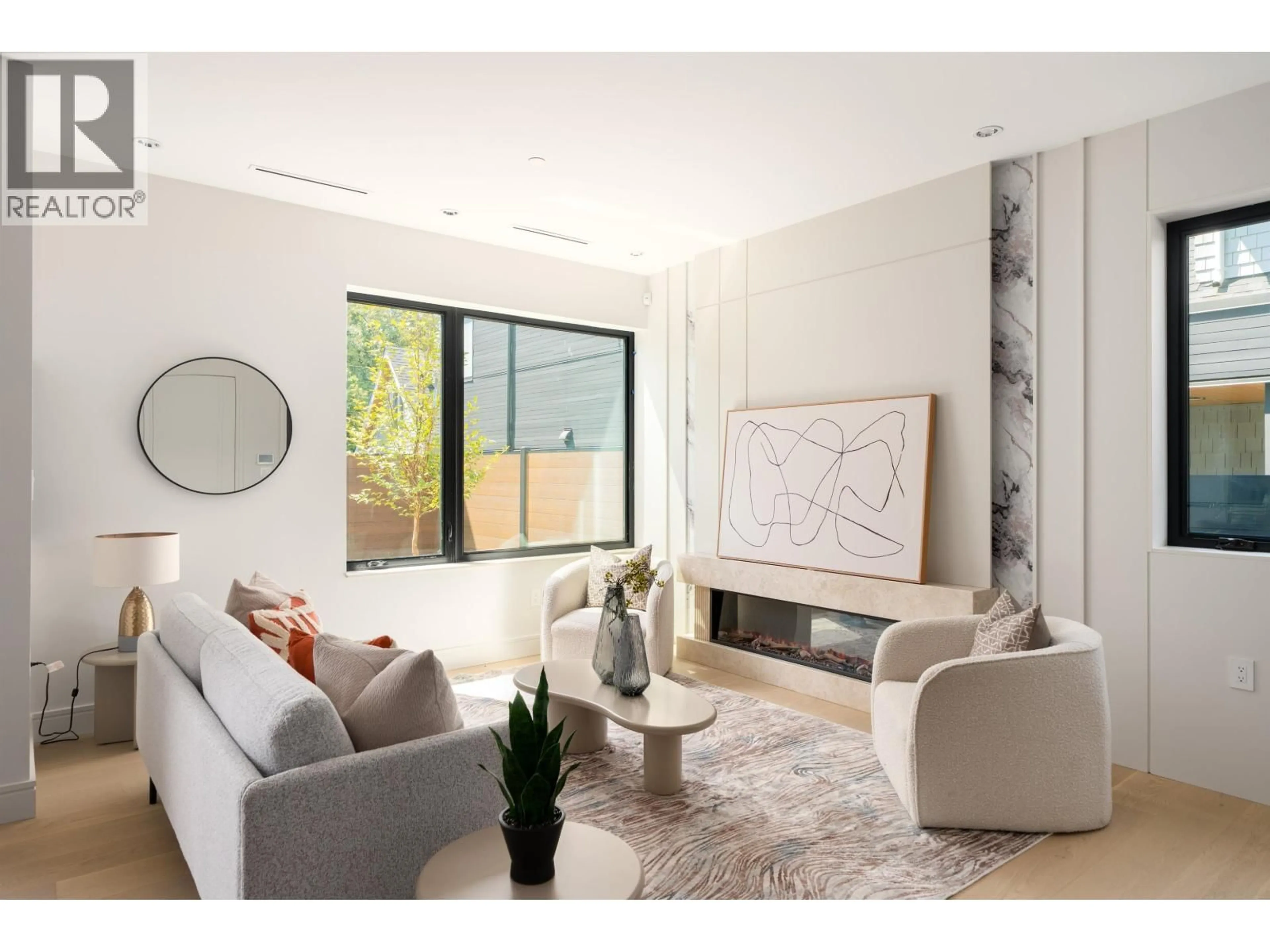 Living room with furniture, unknown for 2 - 1450 30TH AVENUE, Vancouver British Columbia V5N3A2