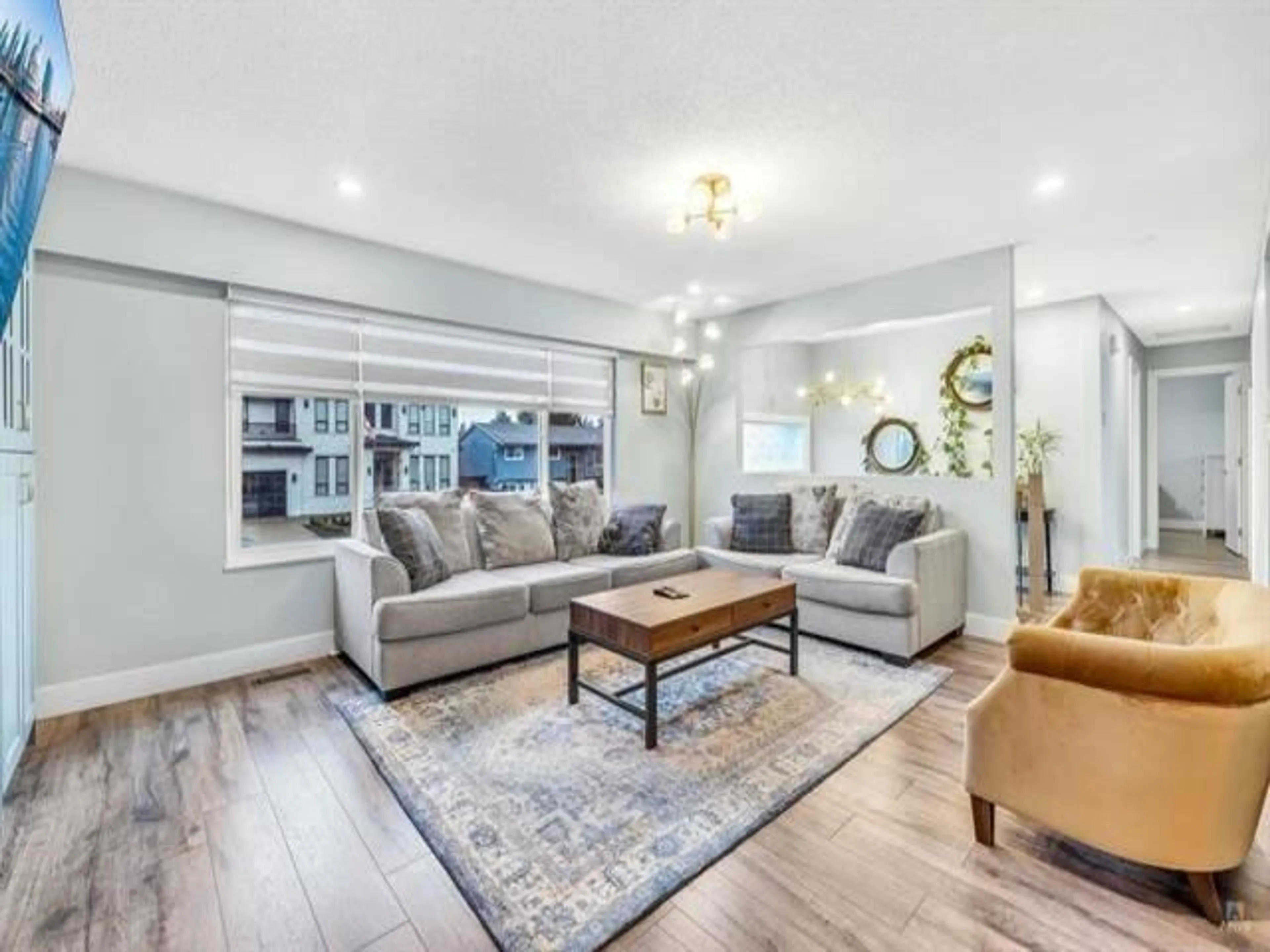 Living room with furniture, unknown for 11573 73A AVENUE, Delta British Columbia V4C6Y5