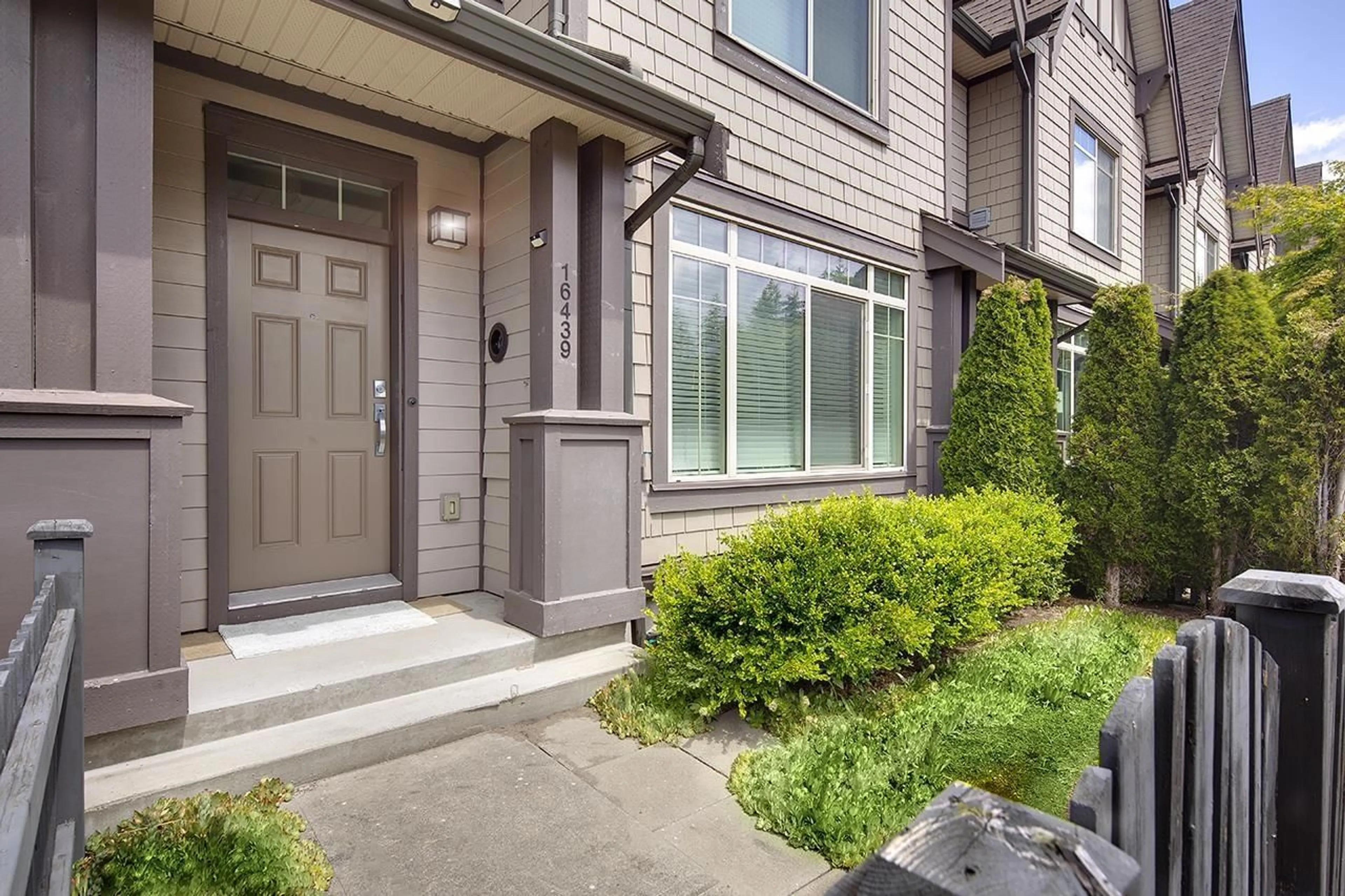 Unknown for 16439 24 AVENUE, Surrey British Columbia V3Z0V8