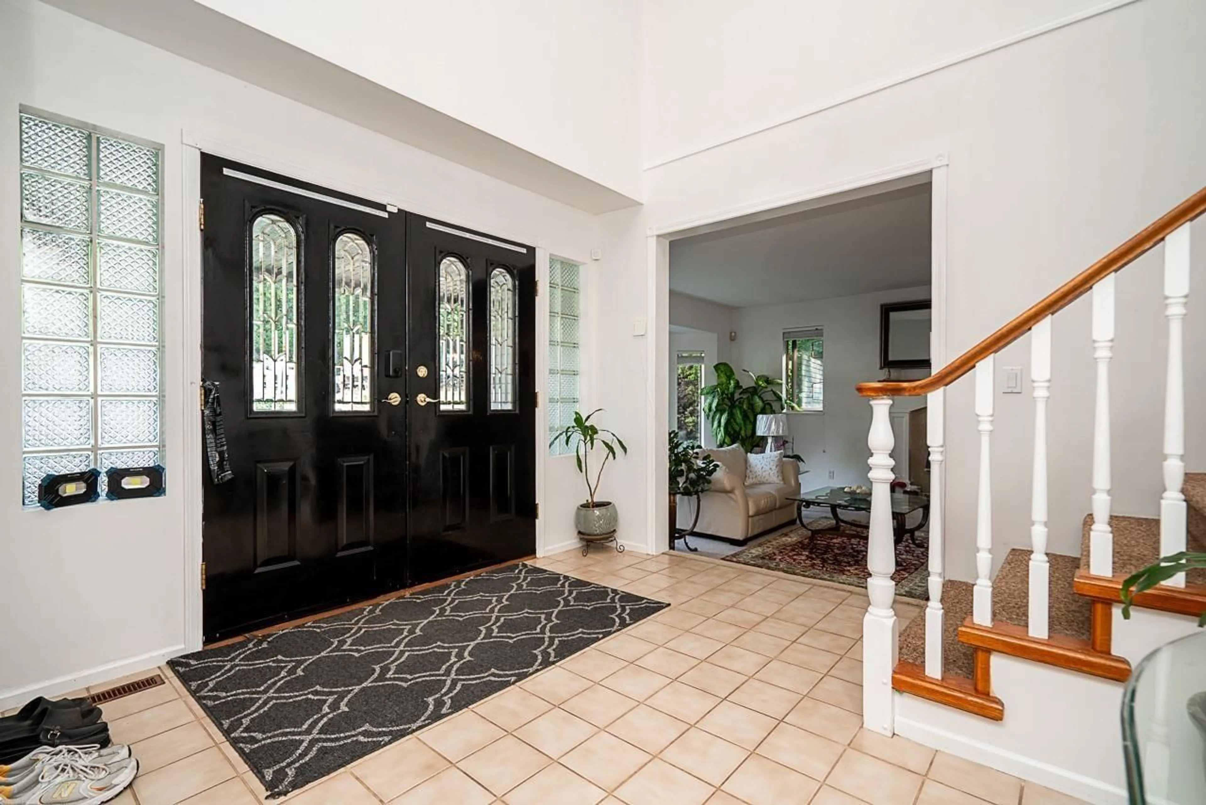 Indoor entryway for 9317 188 STREET, Surrey British Columbia V4N3V1