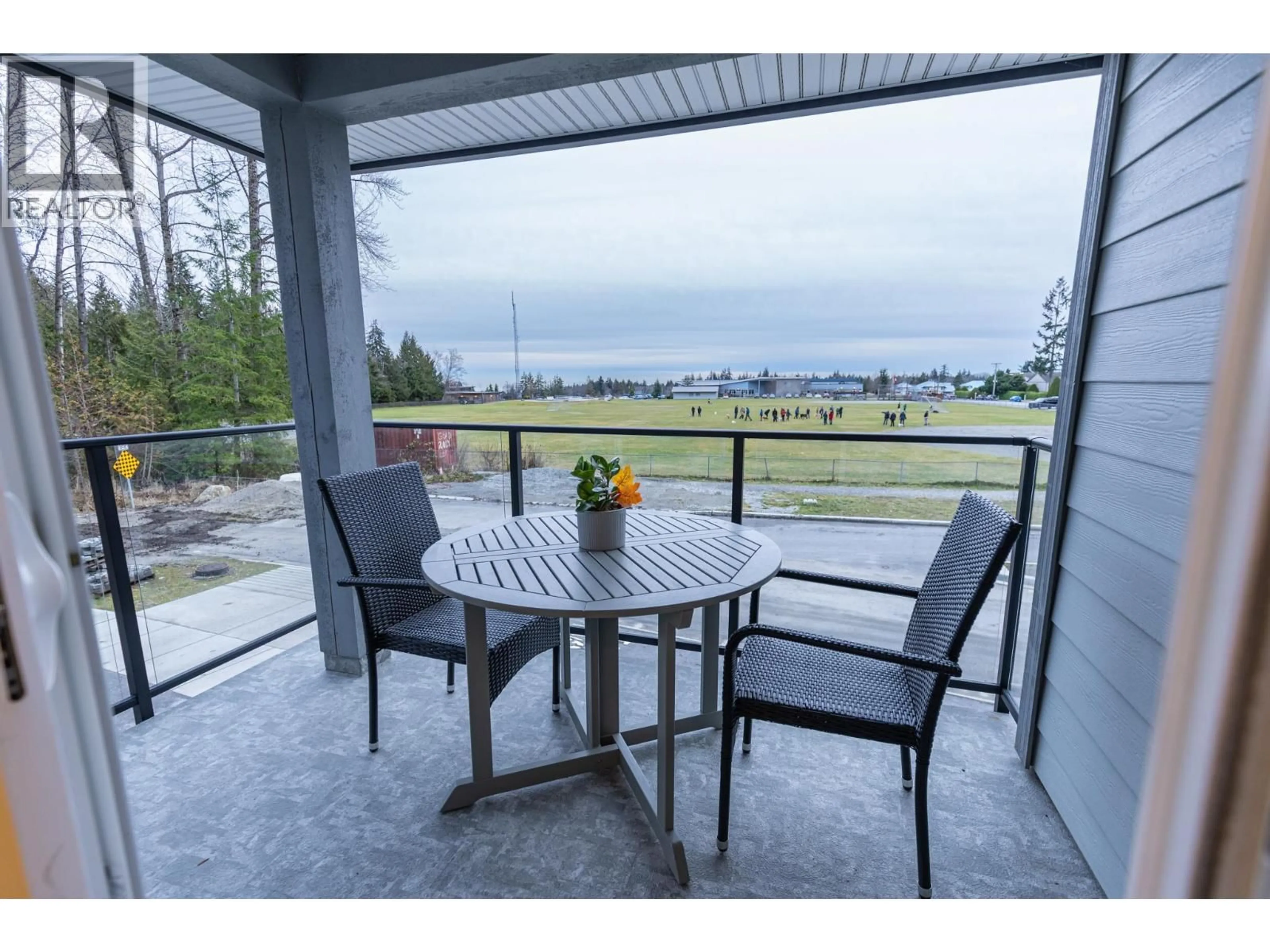 Patio, water/lake/river/ocean view for 1 - 950 WOODSWORTH ROAD, Gibsons British Columbia V0N1V7