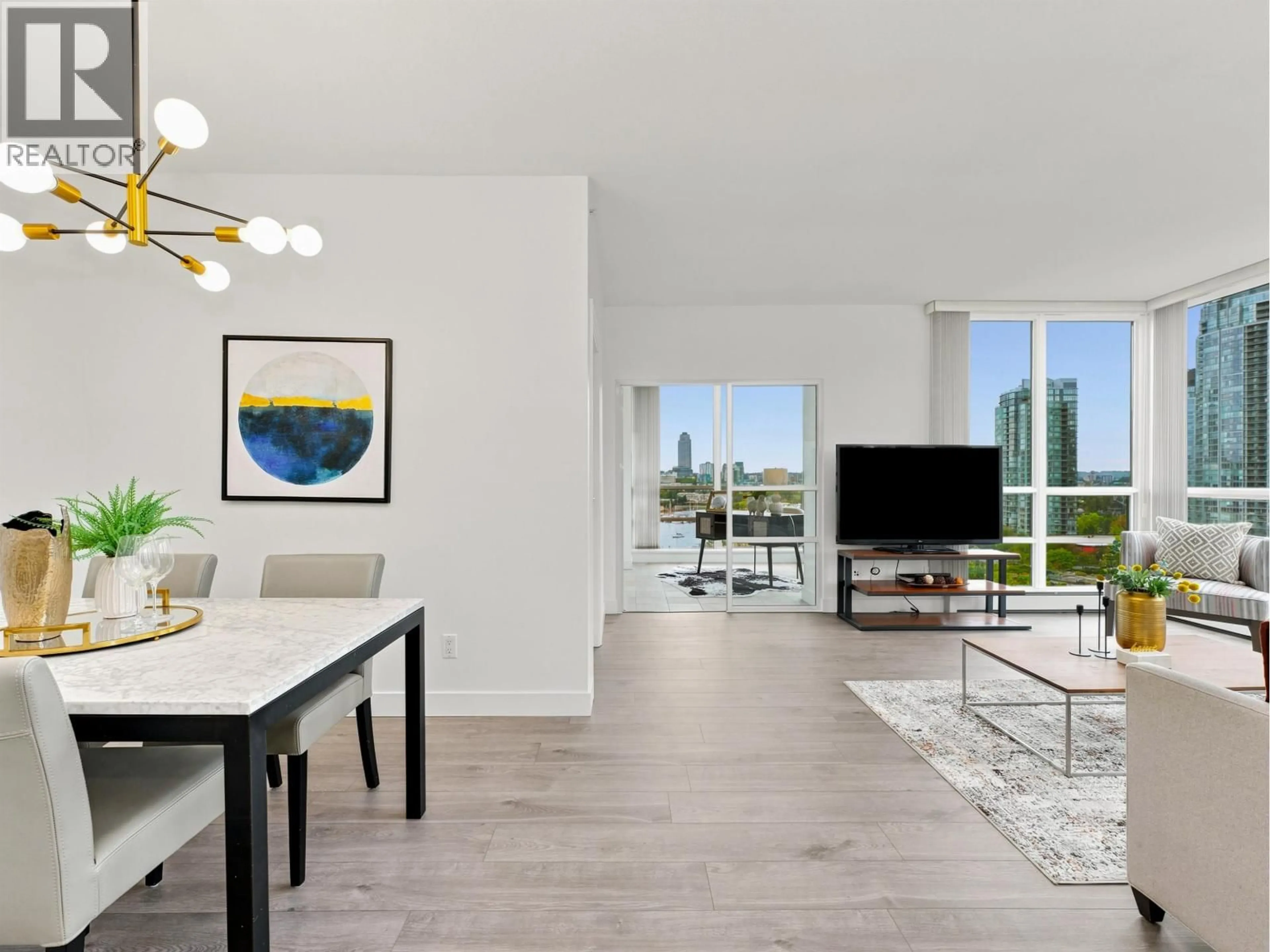 Living room with furniture, unknown for 18C - 139 DRAKE STREET, Vancouver British Columbia V6Z2T8