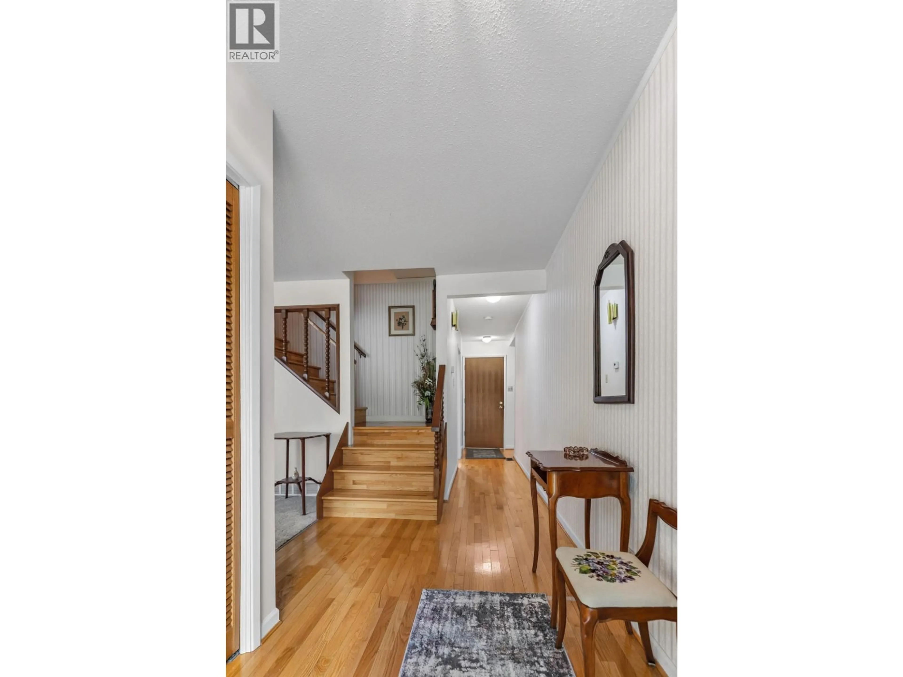 Indoor entryway for 1960 GARDEN DRIVE, Prince George British Columbia V2M2V8