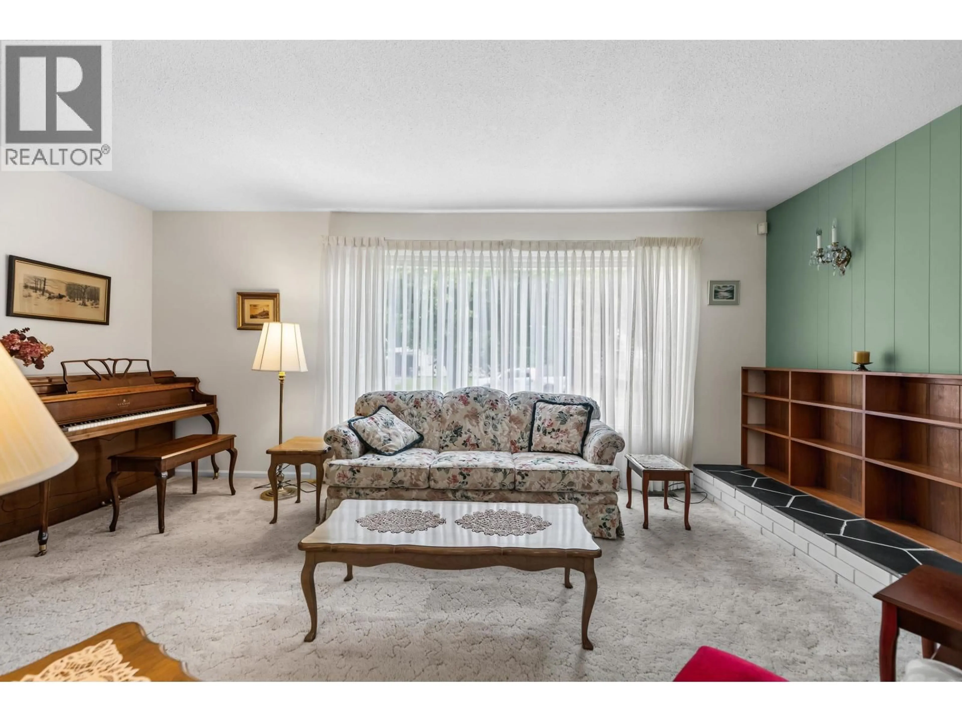 Living room with furniture, unknown for 1960 GARDEN DRIVE, Prince George British Columbia V2M2V8