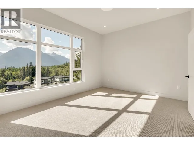 11 - 3407 MAMQUAM ROAD, Squamish 4