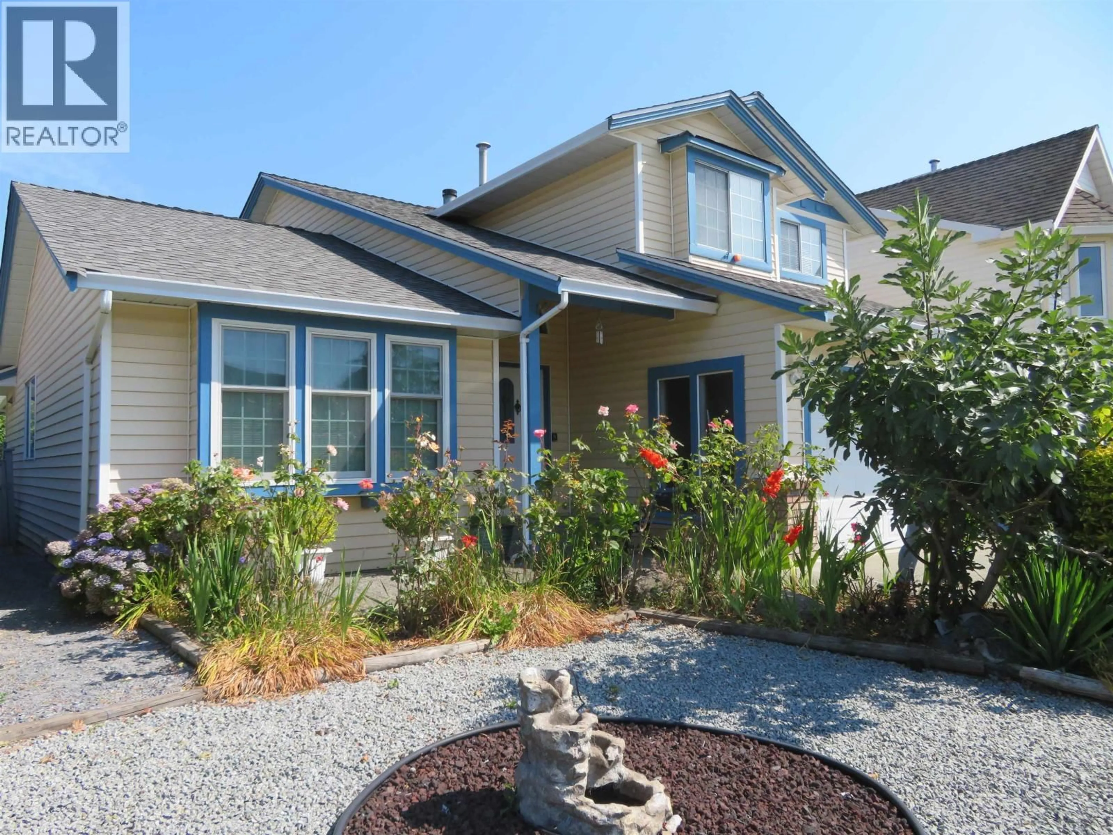 Home with vinyl exterior material, street for 1895 YUKON AVENUE, Port Coquitlam British Columbia V3C5B6