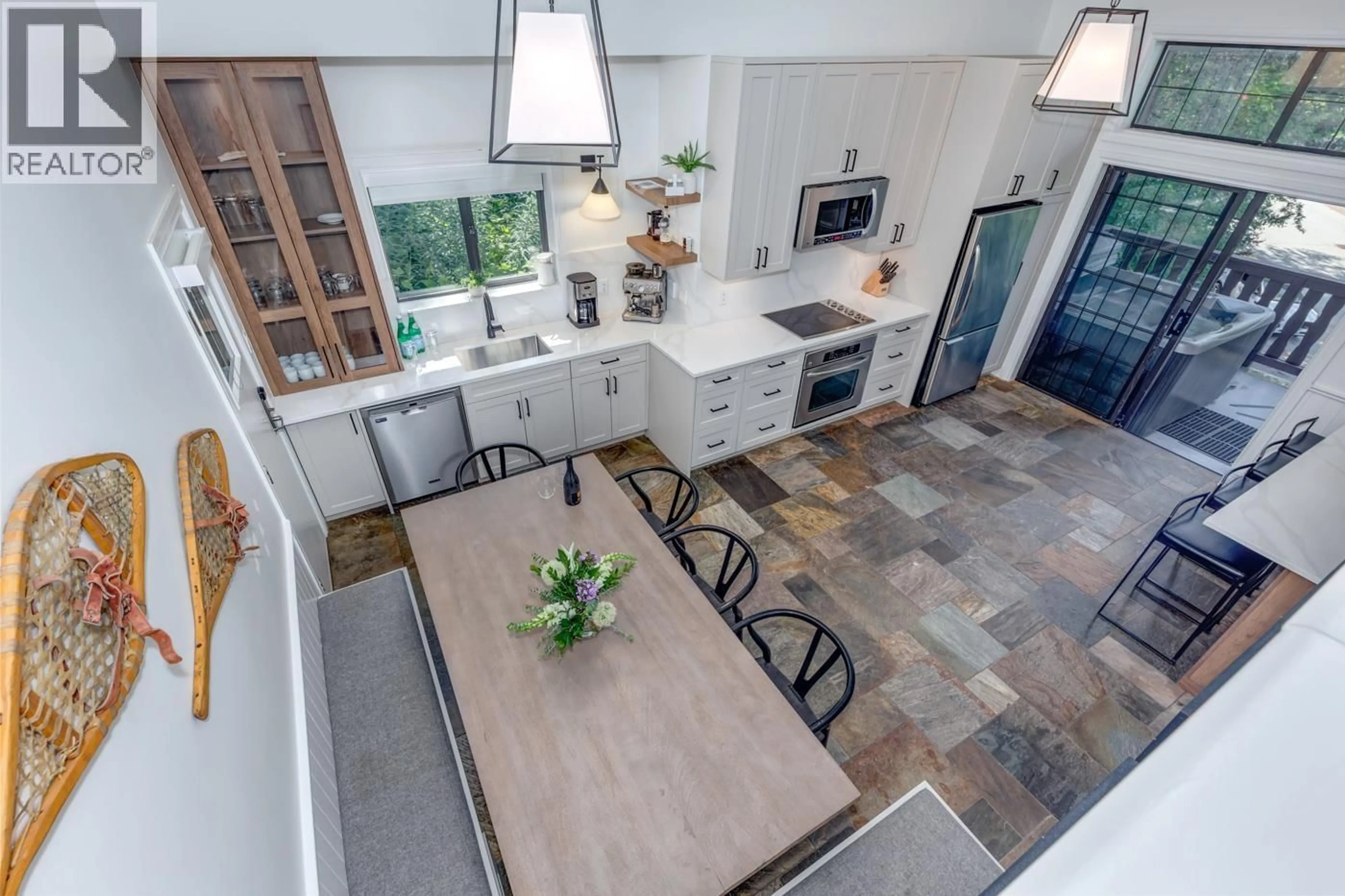 Open concept kitchen, ceramic/tile floor for 2212 GONDOLA WAY, Whistler British Columbia V8E0B4