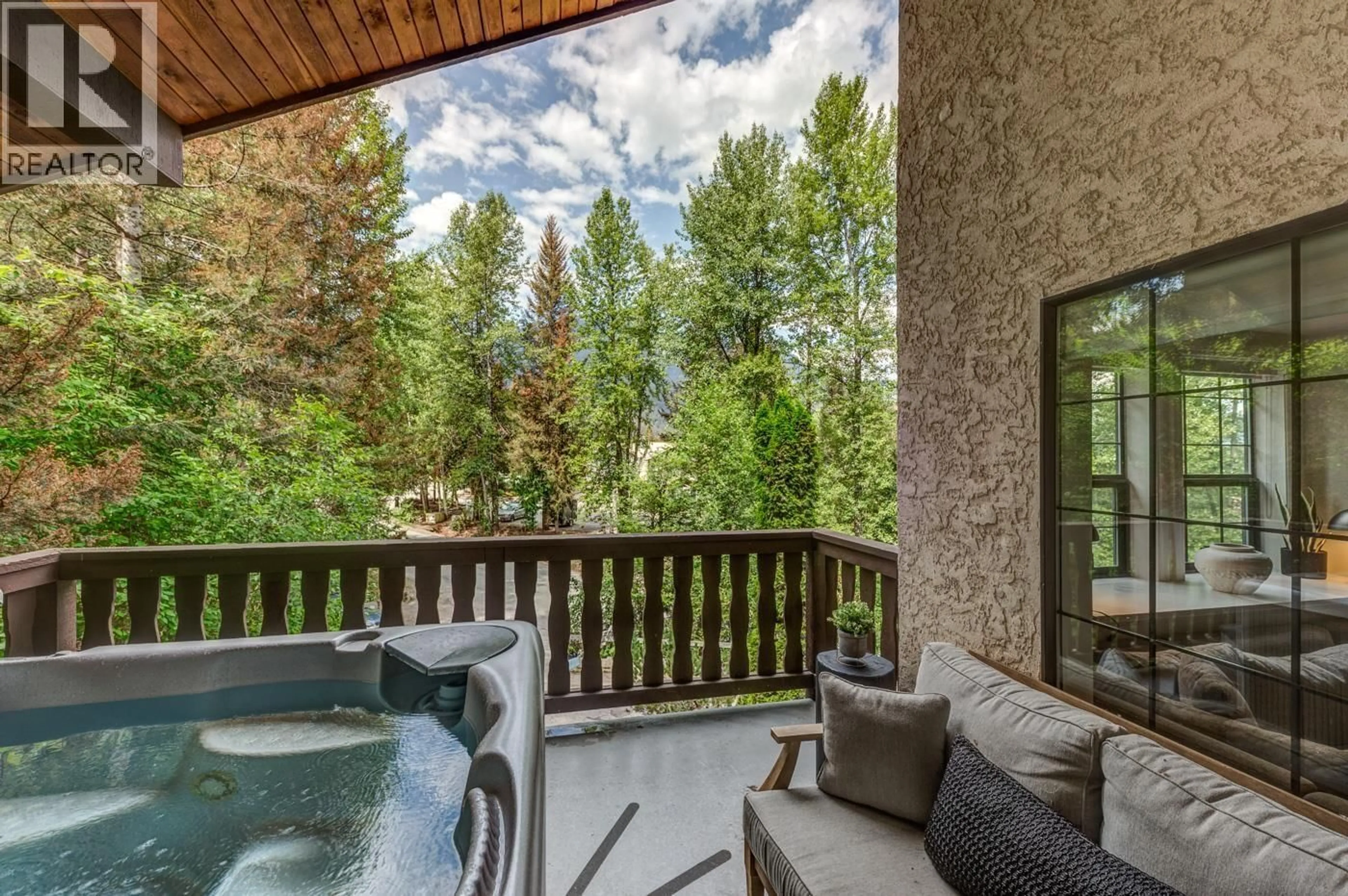 Patio, unknown for 2212 GONDOLA WAY, Whistler British Columbia V8E0B4