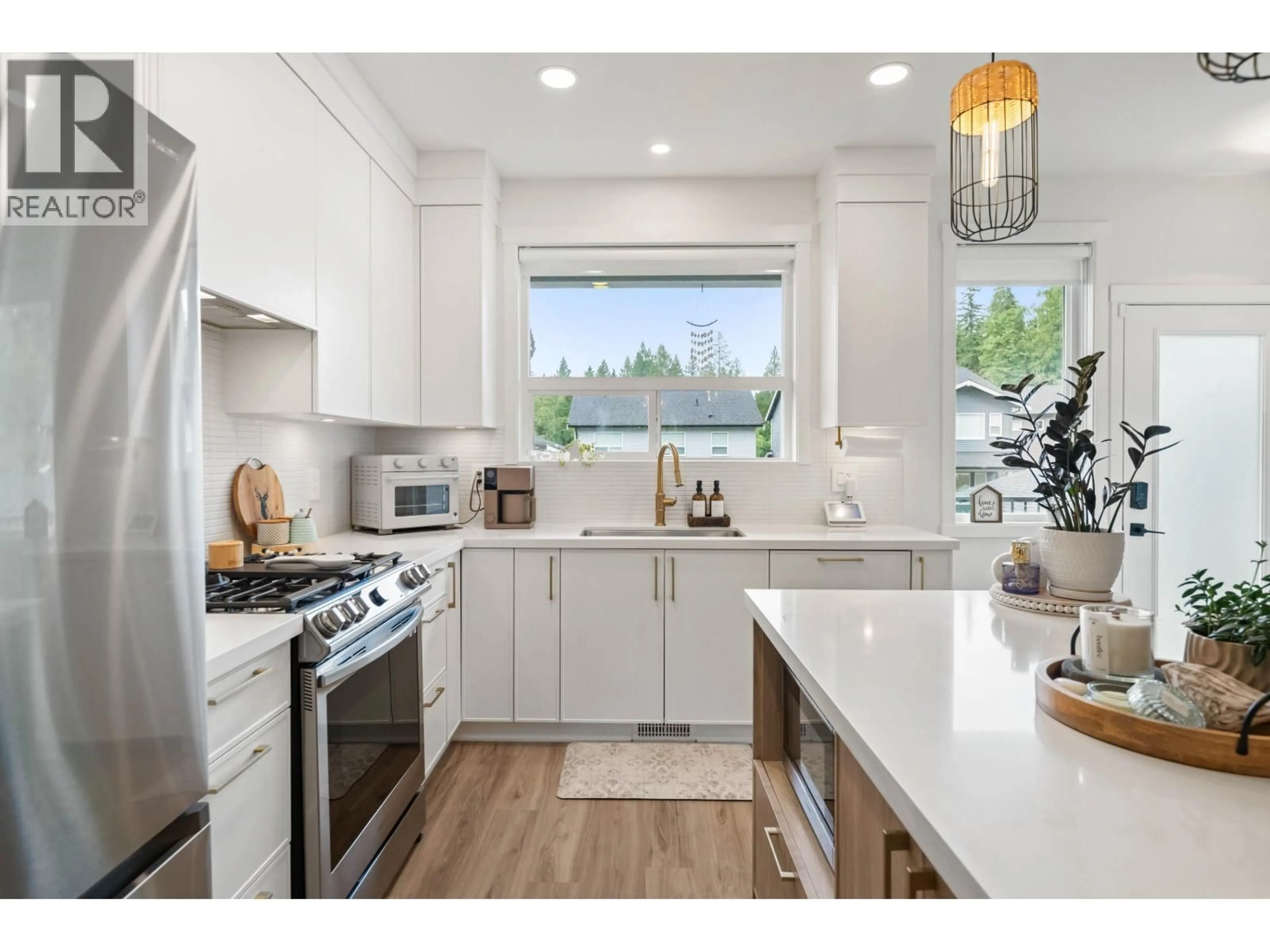 Open concept kitchen, unknown for 25097 112 AVENUE, Maple Ridge British Columbia V2W0K6