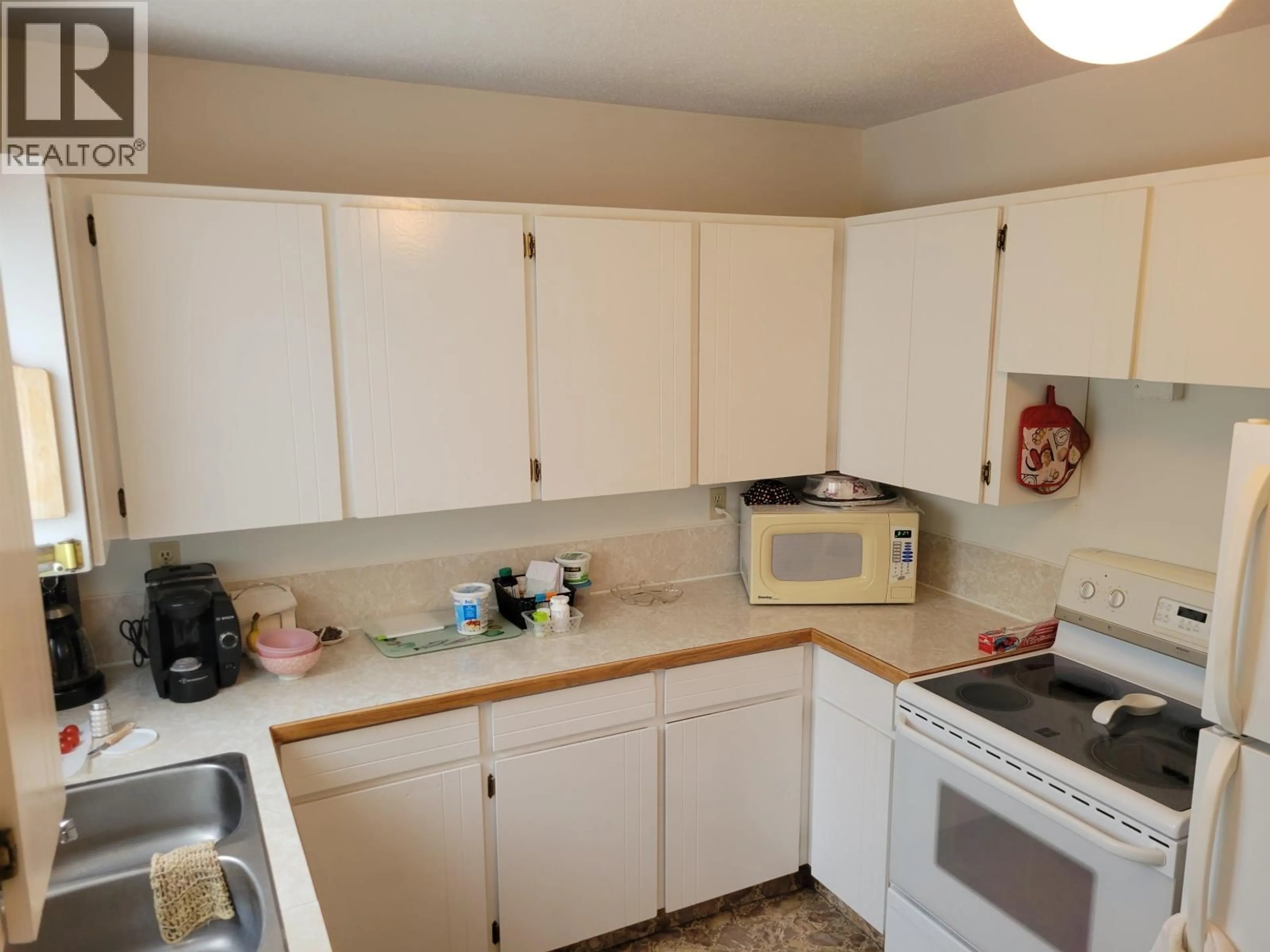 Standard kitchen, unknown for 113 6TH STREET, Vanderhoof British Columbia V0J3A0