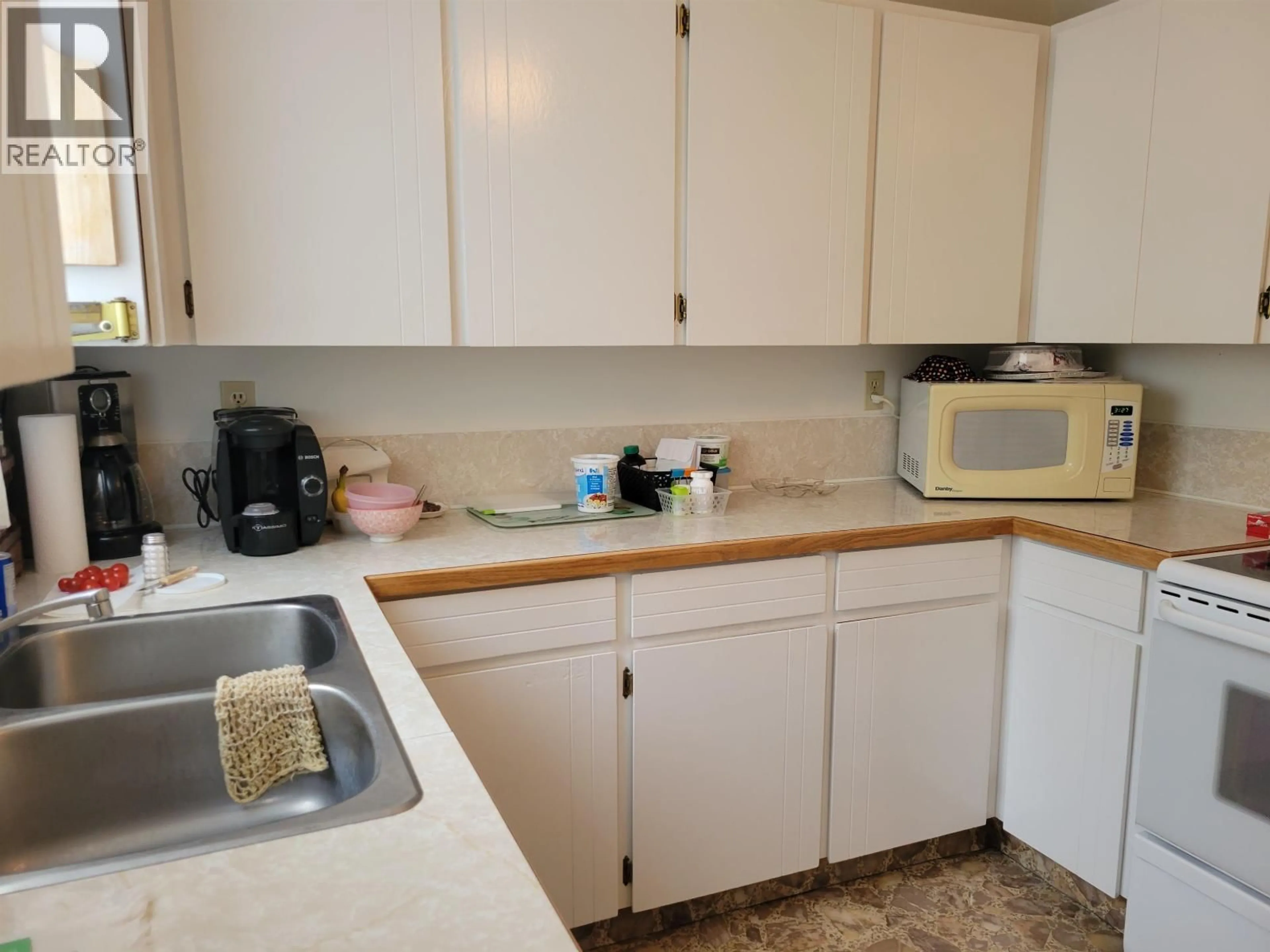 Standard kitchen, unknown for 113 6TH STREET, Vanderhoof British Columbia V0J3A0