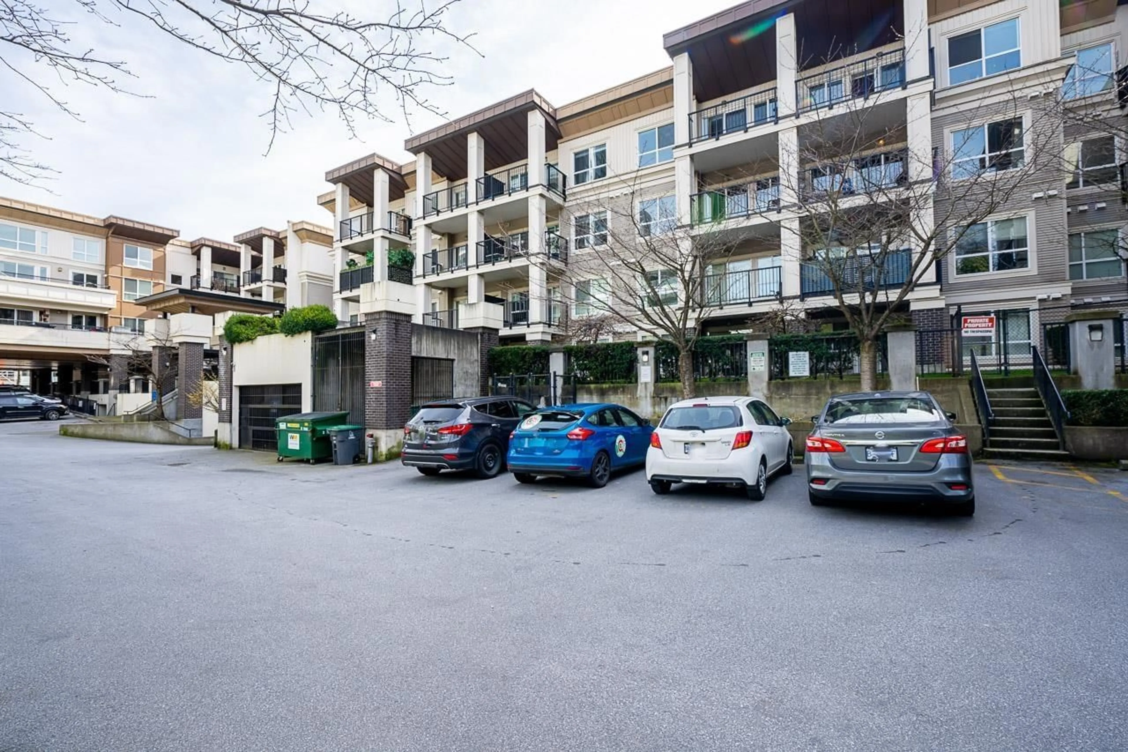 Unknown for 410 - 9655 KING GEORGE BOULEVARD, Surrey British Columbia V3T0C7