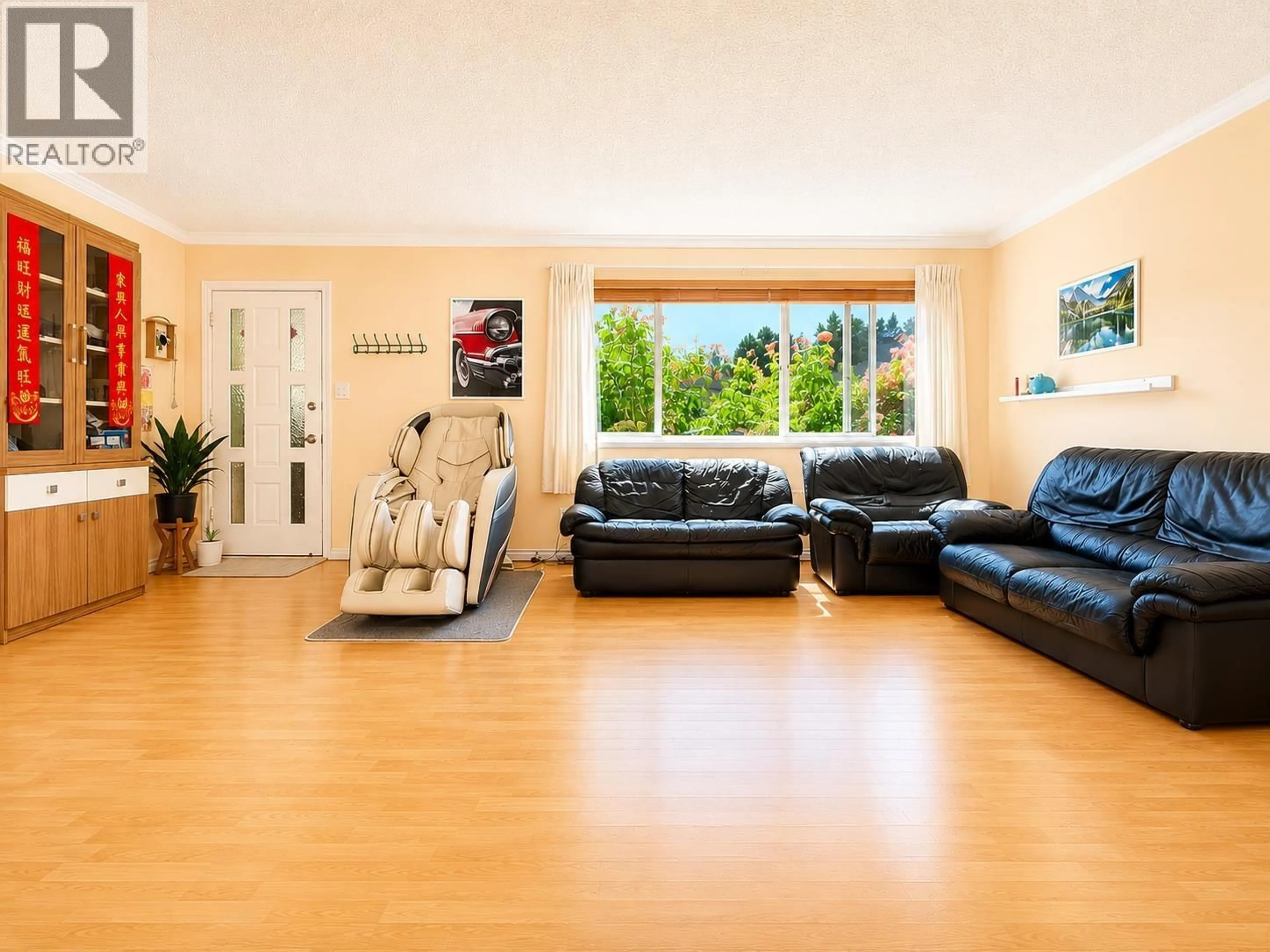 Living room with furniture, unknown for 7031 LINDSAY ROAD, Richmond British Columbia V7C2P5