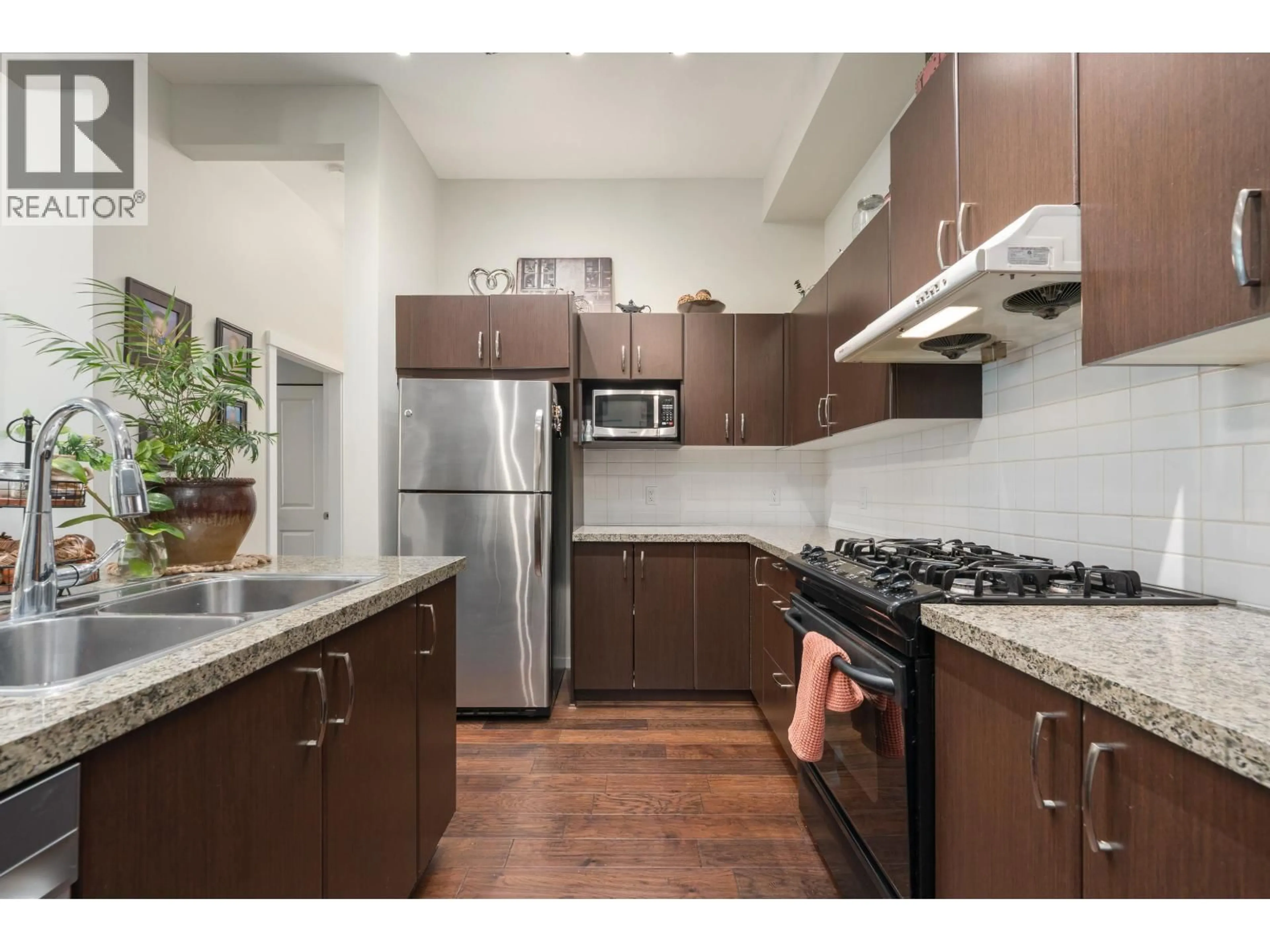 Standard kitchen, unknown for 104 - 1330 GENEST WAY, Coquitlam British Columbia V3E0A4