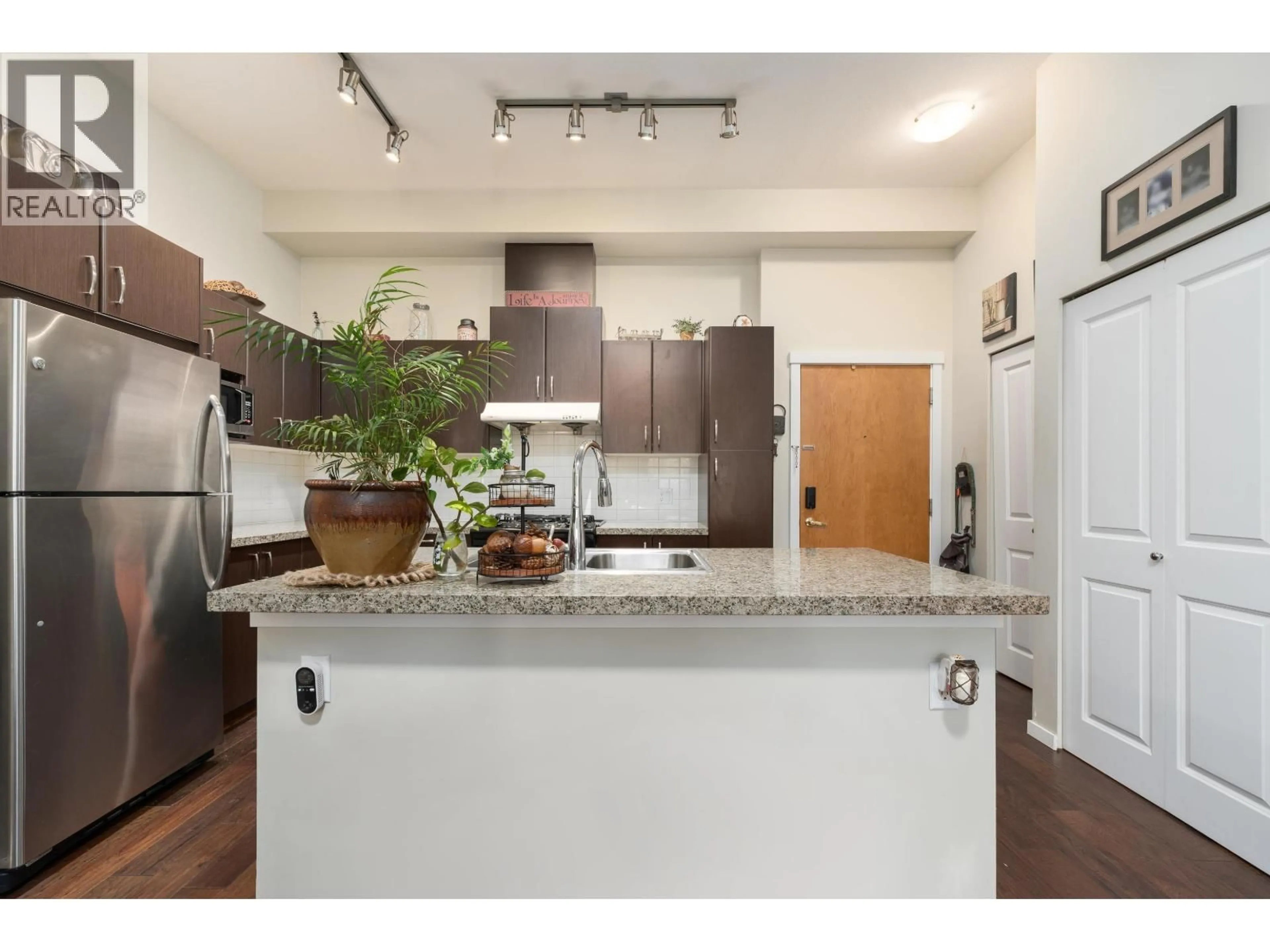 Open concept kitchen, unknown for 104 - 1330 GENEST WAY, Coquitlam British Columbia V3E0A4