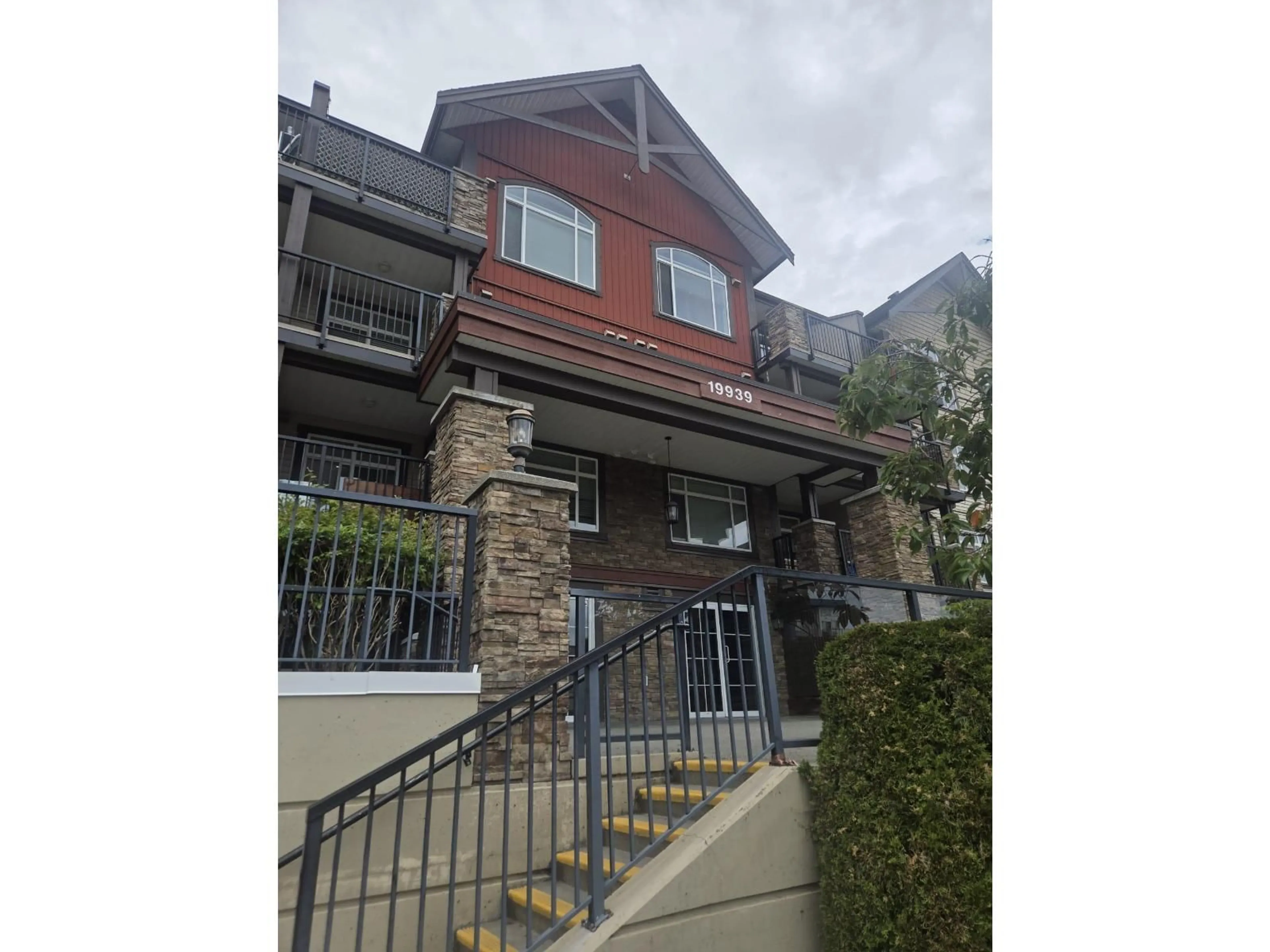 Unknown for 409 - 19939 55A AVENUE, Langley British Columbia V3A3X4