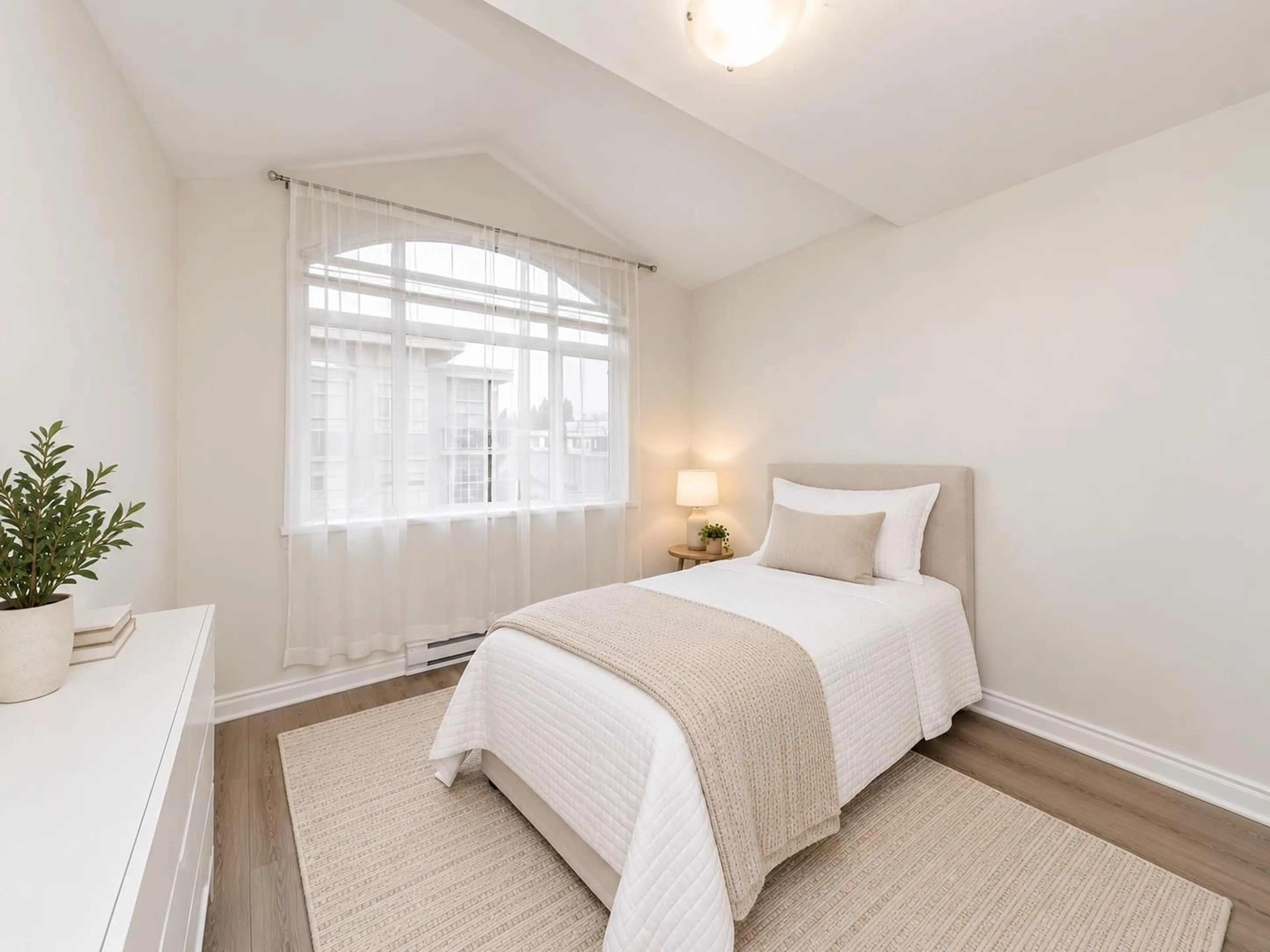 Bedroom with bed, unknown for 409 - 19939 55A AVENUE, Langley British Columbia V3A3X4
