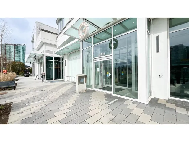 2305 - 13685 102 AVENUE, Surrey 2