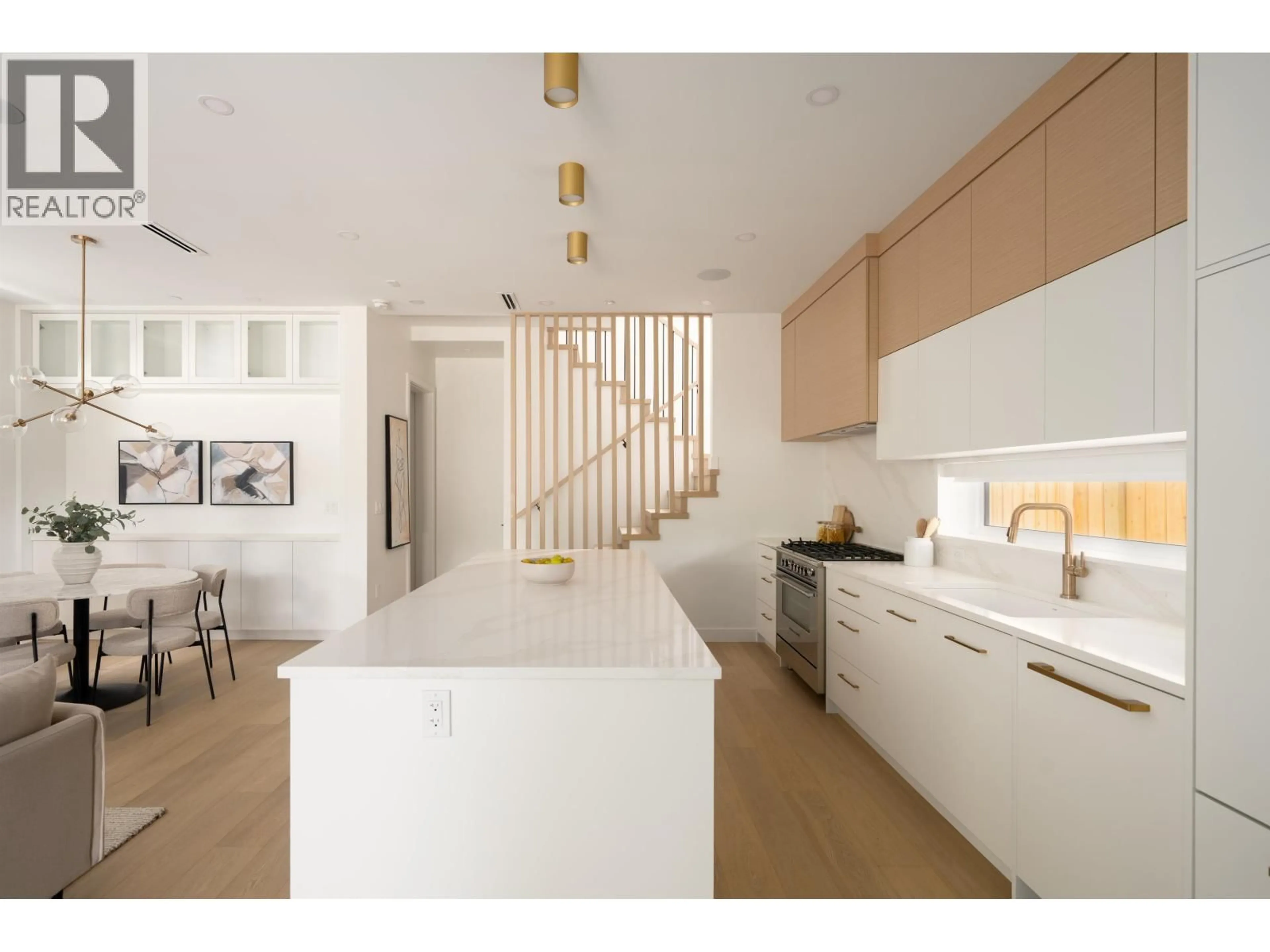 Open concept kitchen, unknown for 1 - 810 22ND AVENUE, Vancouver British Columbia V5V1V7