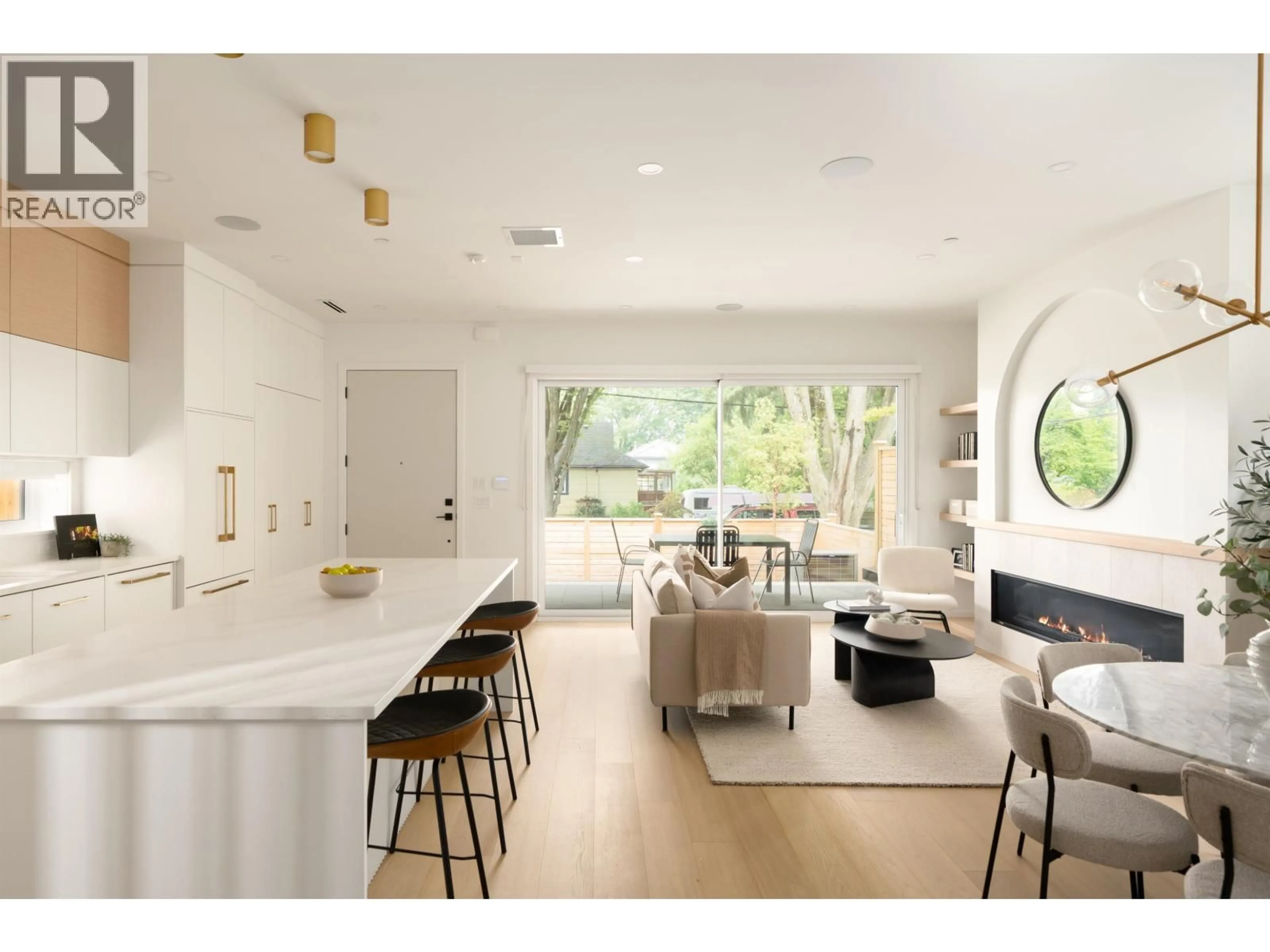 Open concept kitchen, unknown for 1 - 810 22ND AVENUE, Vancouver British Columbia V5V1V7