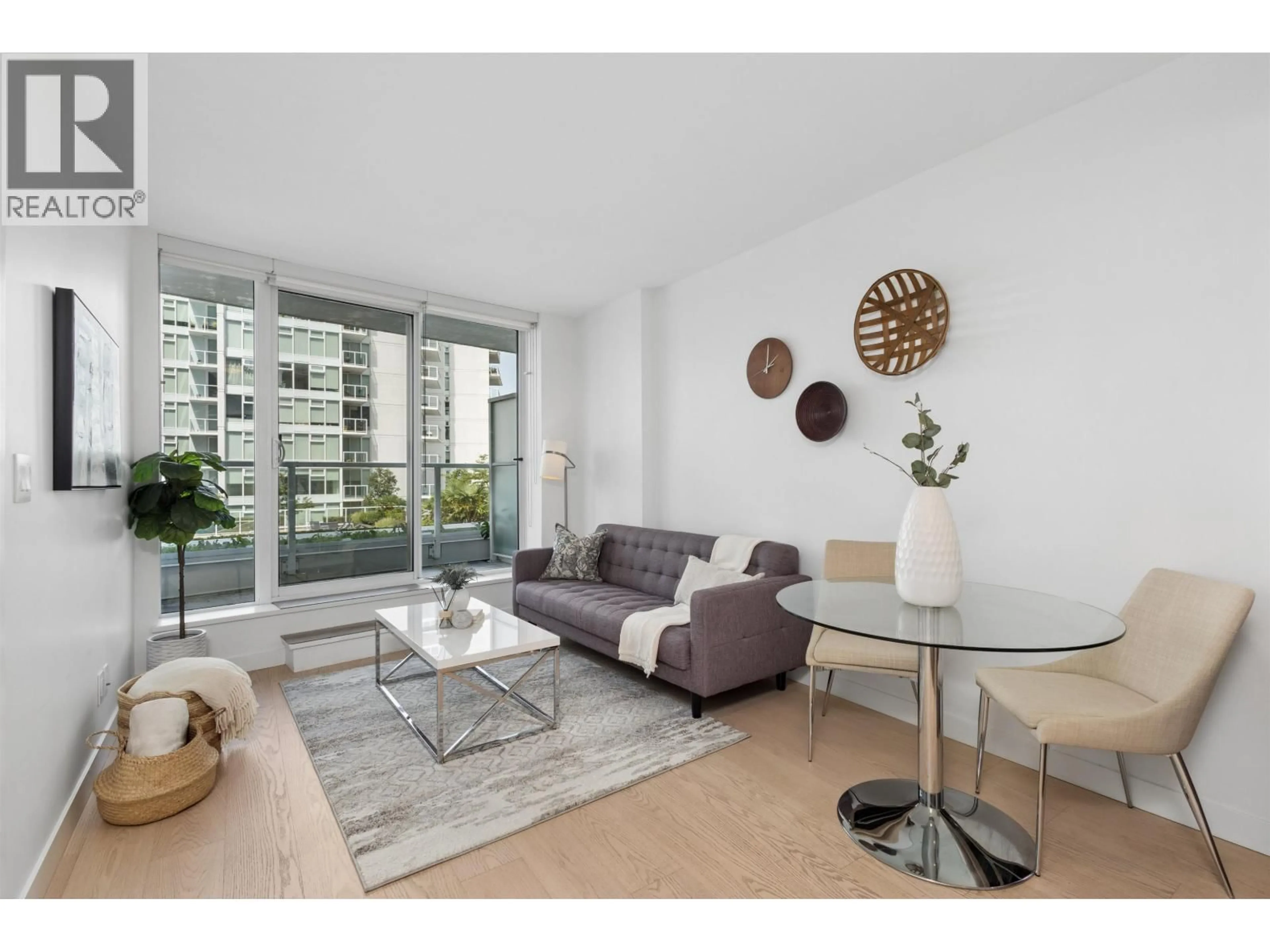 Living room with furniture, unknown for 531 - 2220 KINGSWAY STREET, Vancouver British Columbia V5N0G4