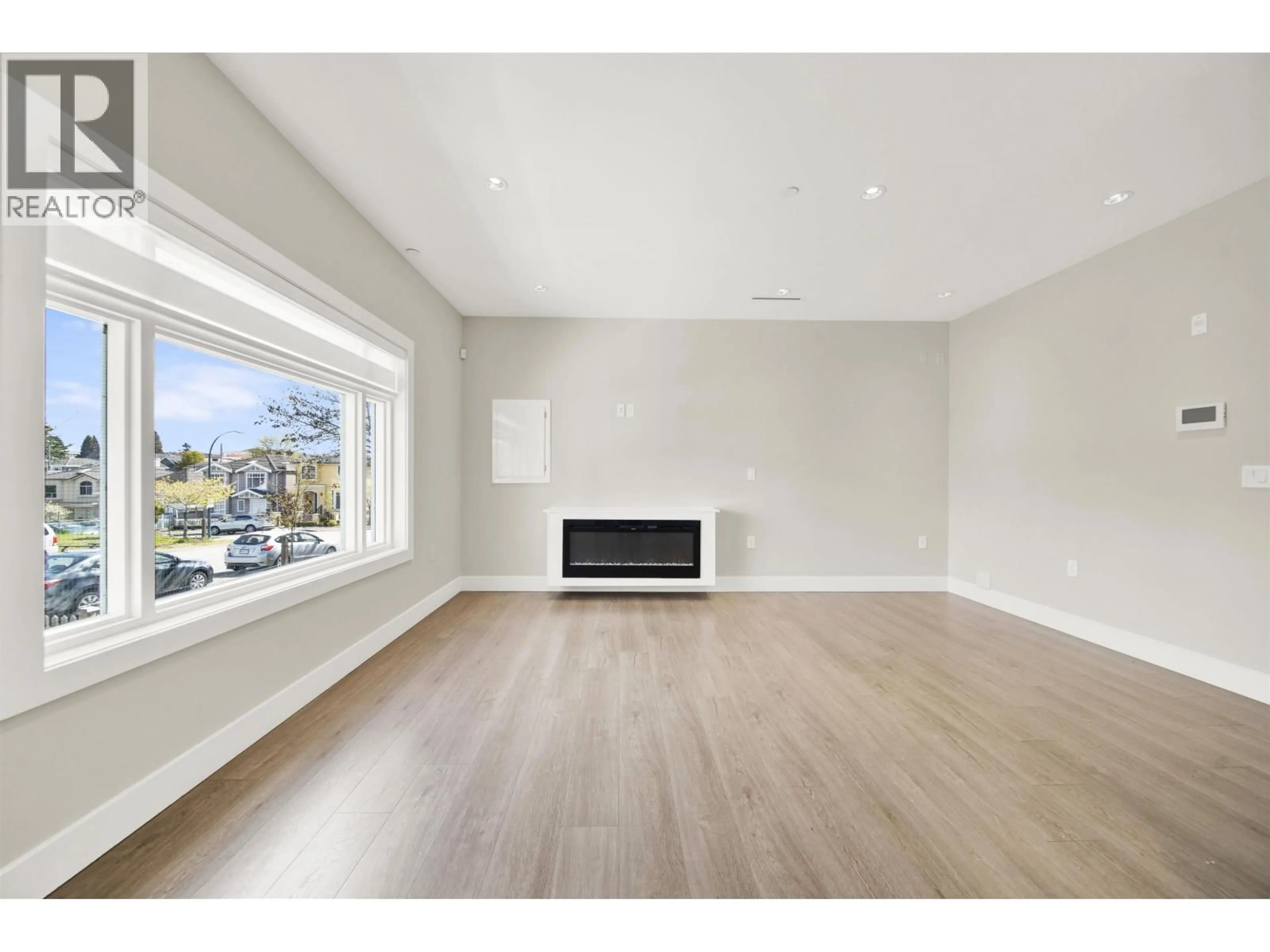 A pic of a room for 3128 KINGS AVENUE, Vancouver British Columbia V5R4T4