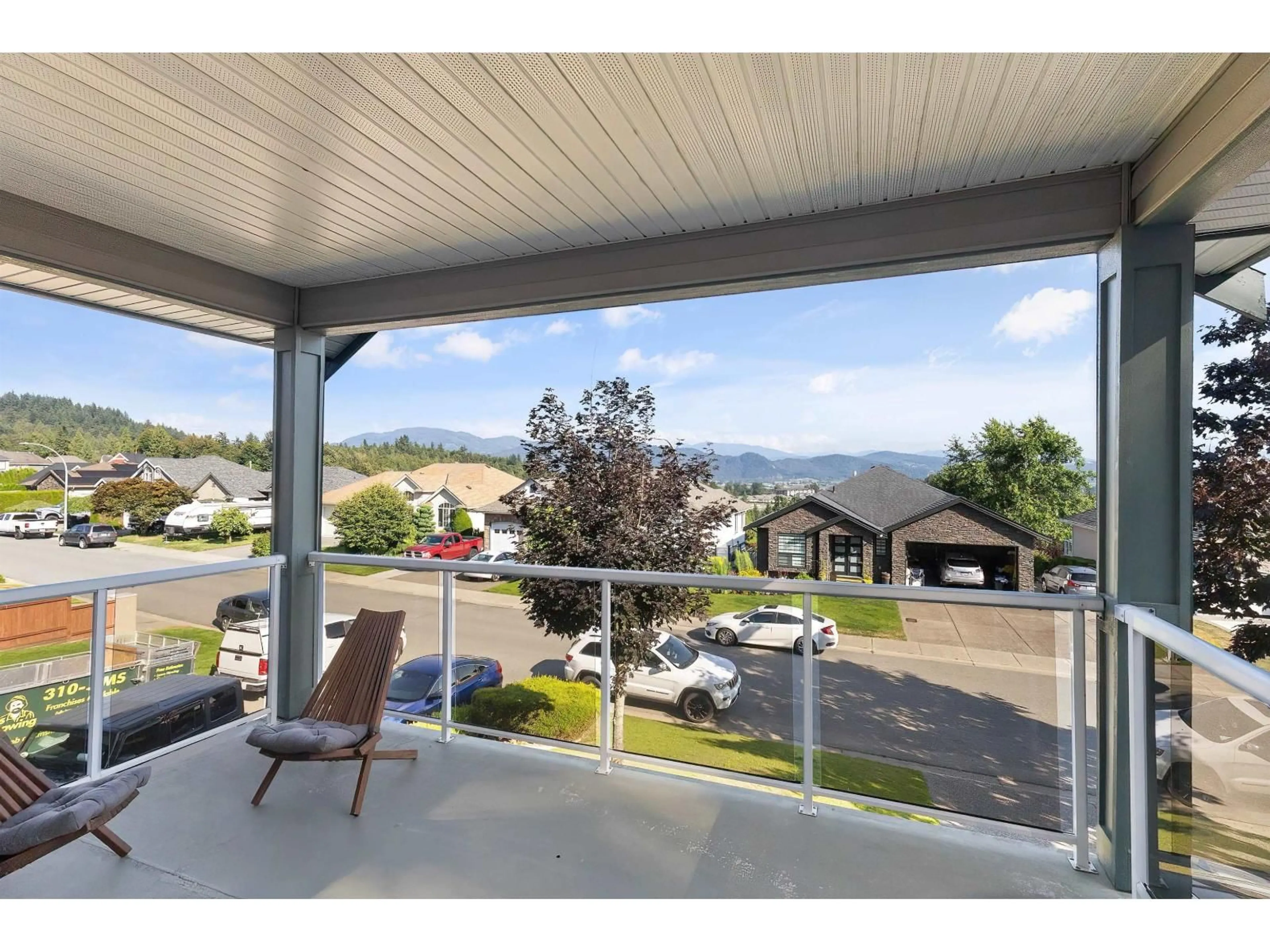 Patio, mountain view for 33577 12TH AVENUE, Mission British Columbia V2V6Z6