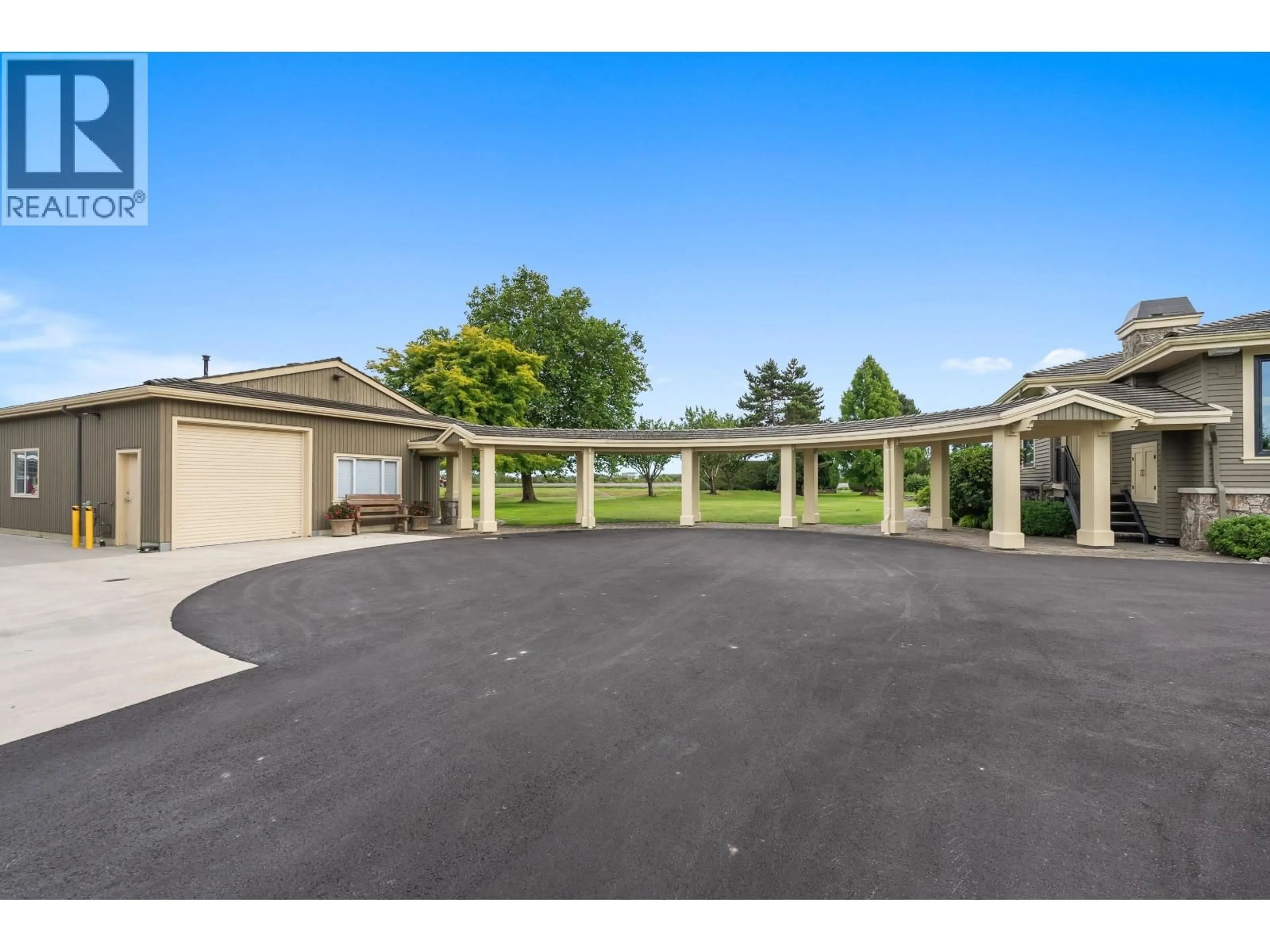 Unknown for 2750 52 STREET, Delta British Columbia V4M4G8