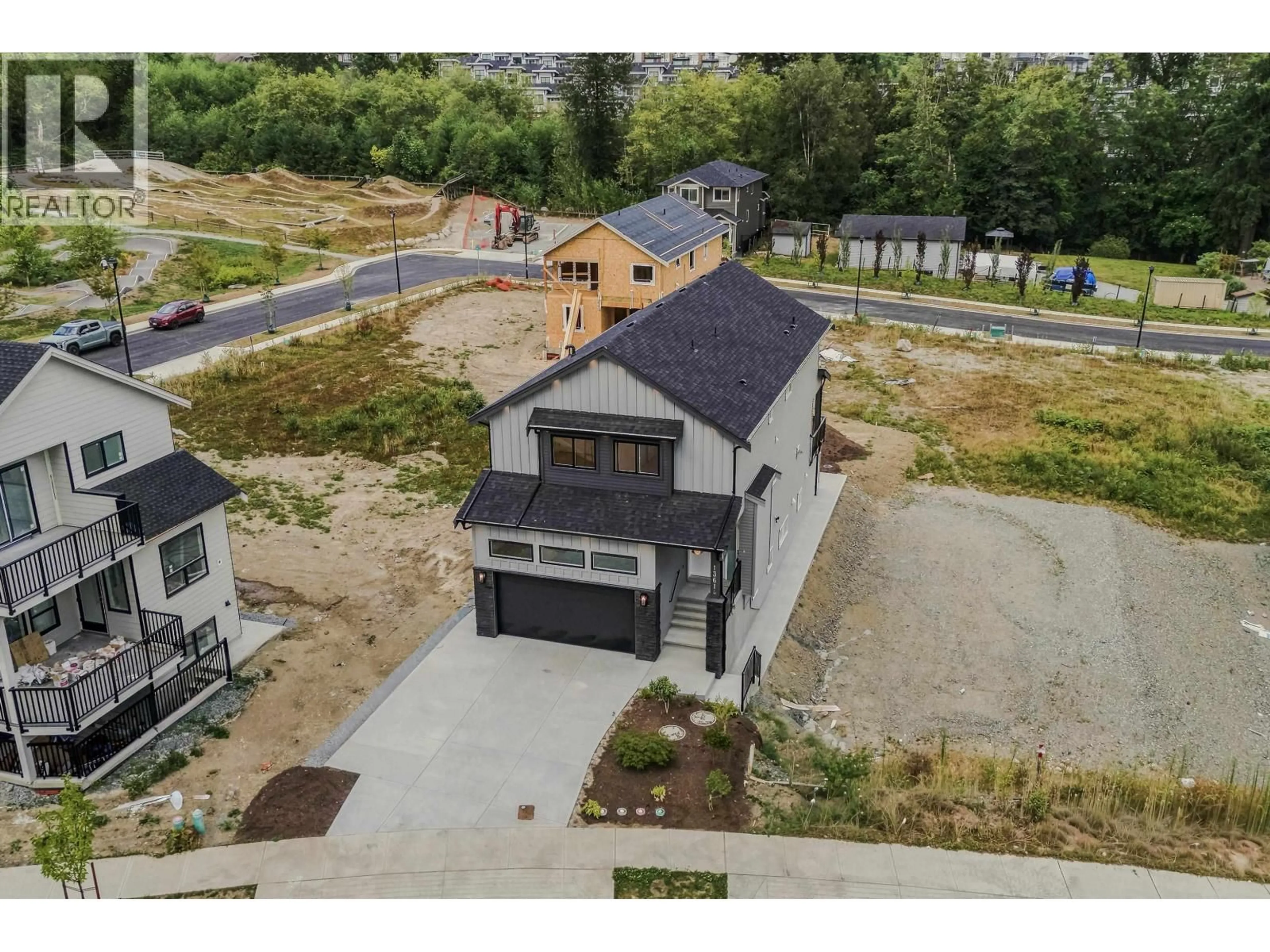 A pic from outside/outdoor area/front of a property/back of a property/a pic from drone, unknown for 13614 230A STREET, Maple Ridge British Columbia V4R0G4