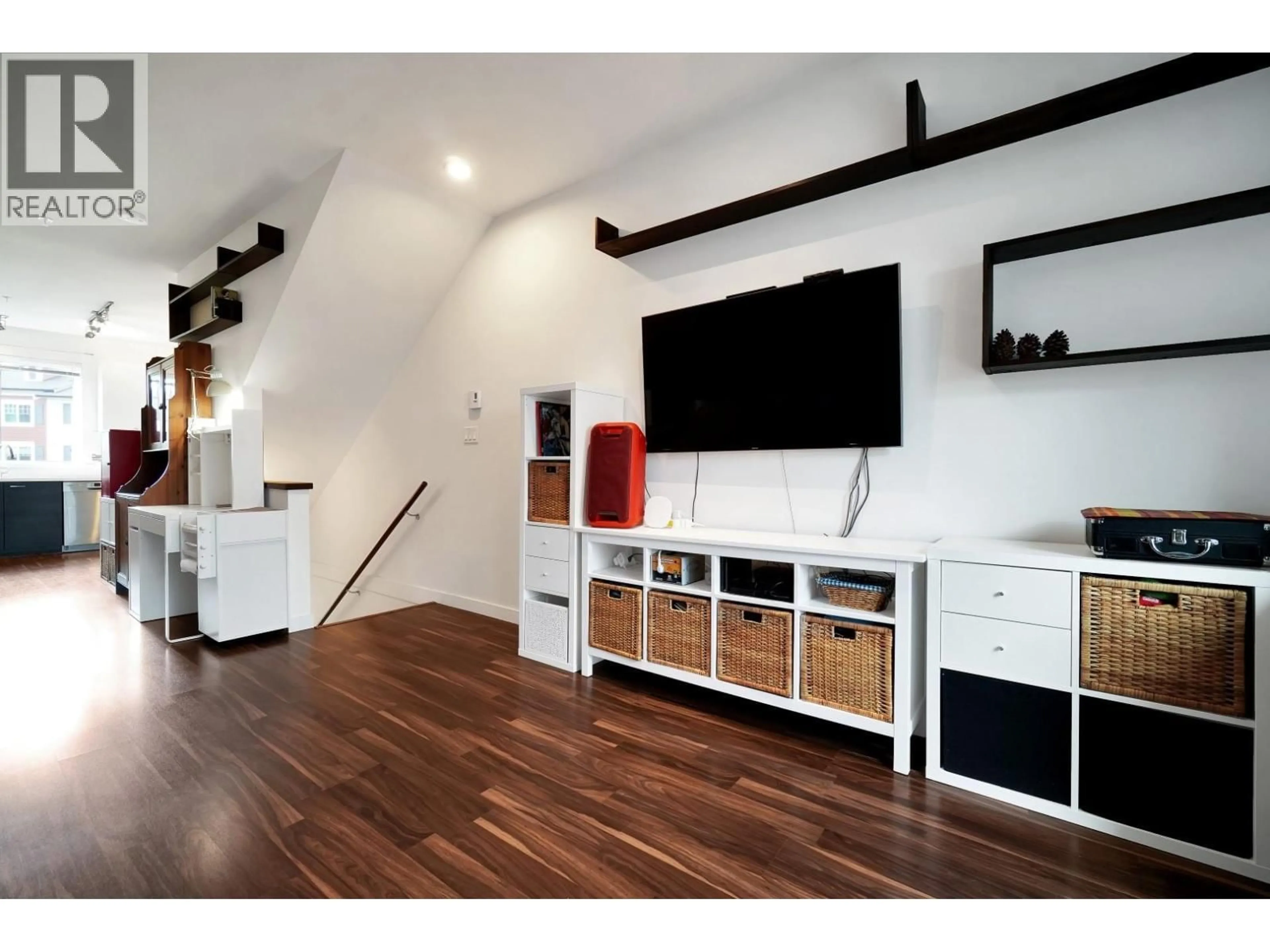 Home theater for 38 - 3010 RIVERBEND DRIVE, Coquitlam British Columbia V3C0B8