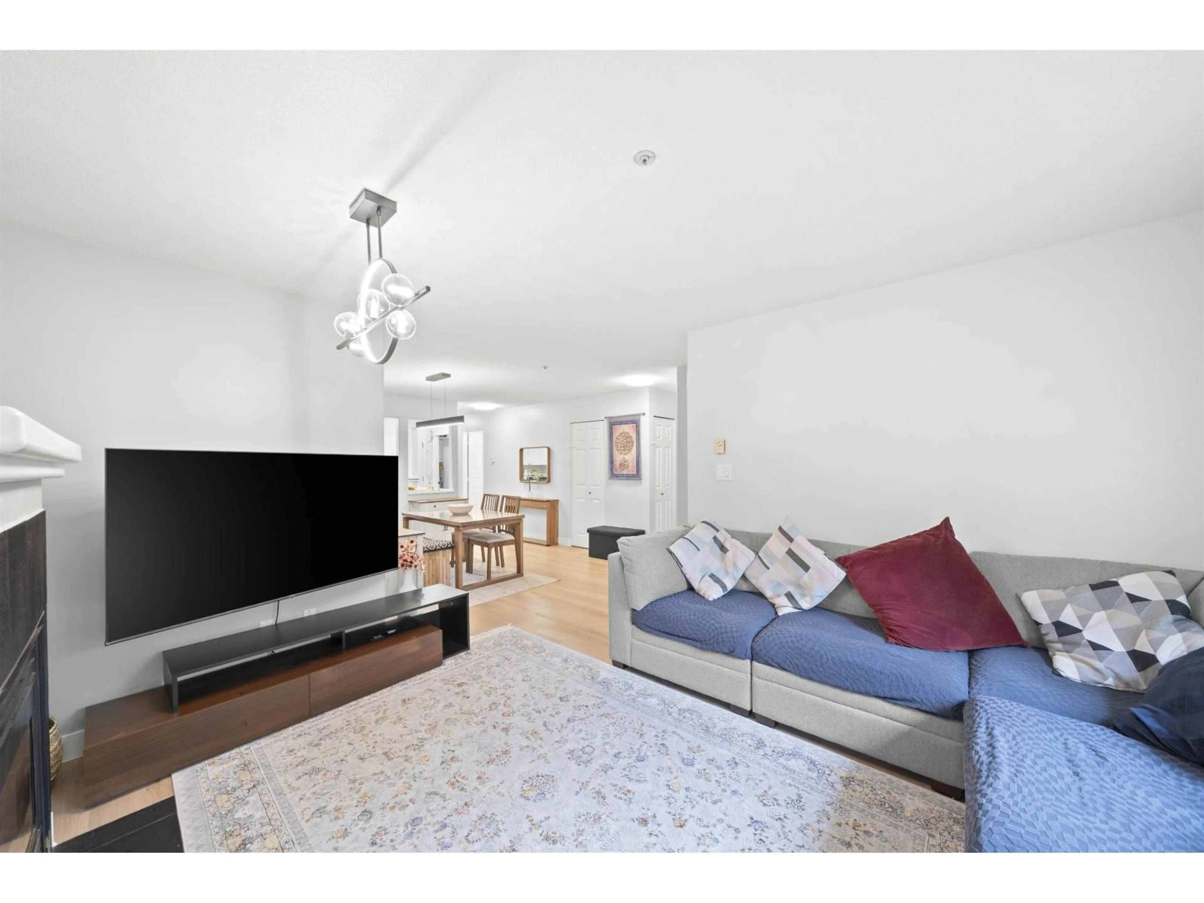 Living room with furniture, unknown for 103 - 20189 54 AVENUE, Langley British Columbia V3A3W2