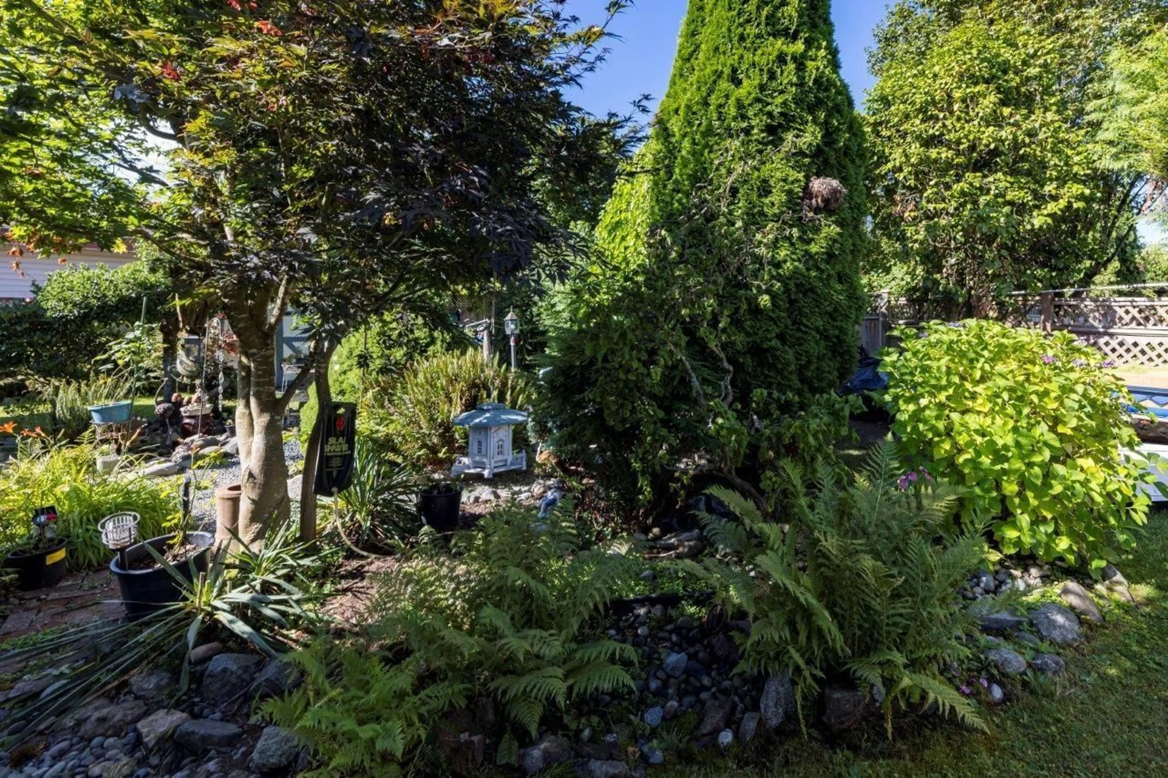 Patio, unknown for 8729 164 STREET, Surrey British Columbia V4N1C9