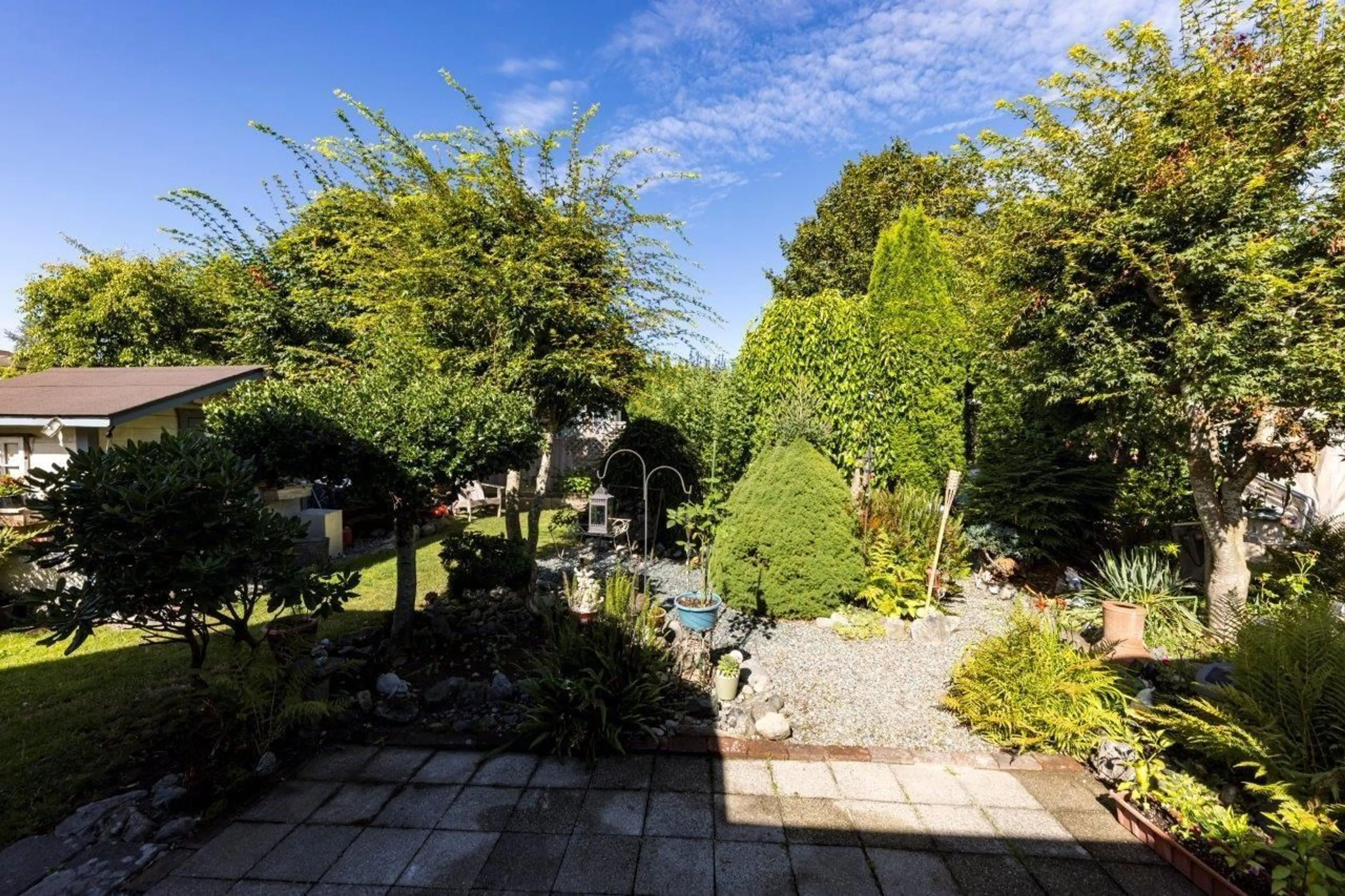 A pic from outside/outdoor area/front of a property/back of a property/a pic from drone, unknown for 8729 164 STREET, Surrey British Columbia V4N1C9
