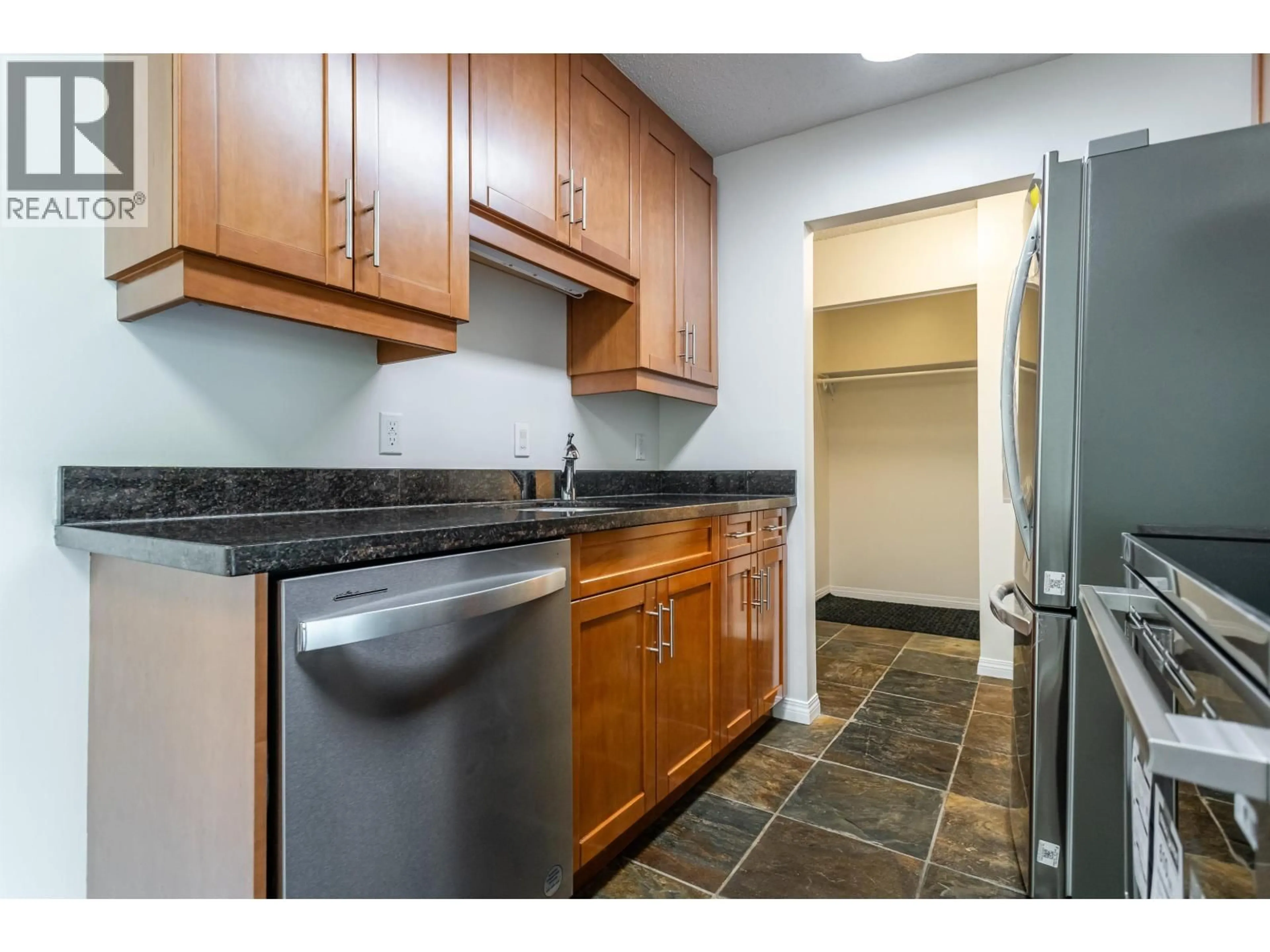Standard kitchen, unknown for 209 - 275 2ND STREET, North Vancouver British Columbia V7M1C9