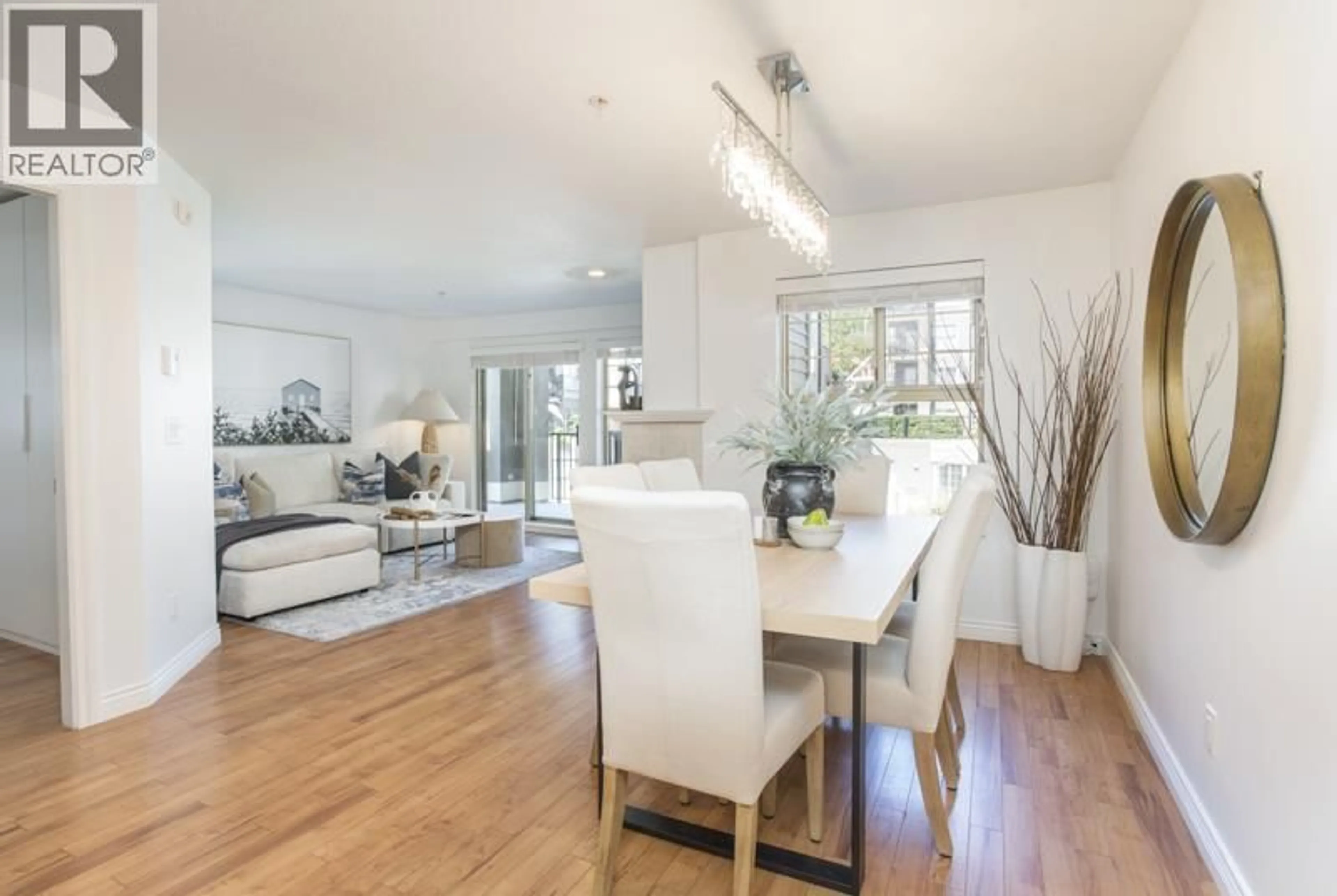 Dining room, wood/laminate floor for 310 - 211 TWELFTH STREET, New Westminster British Columbia V3M4H4