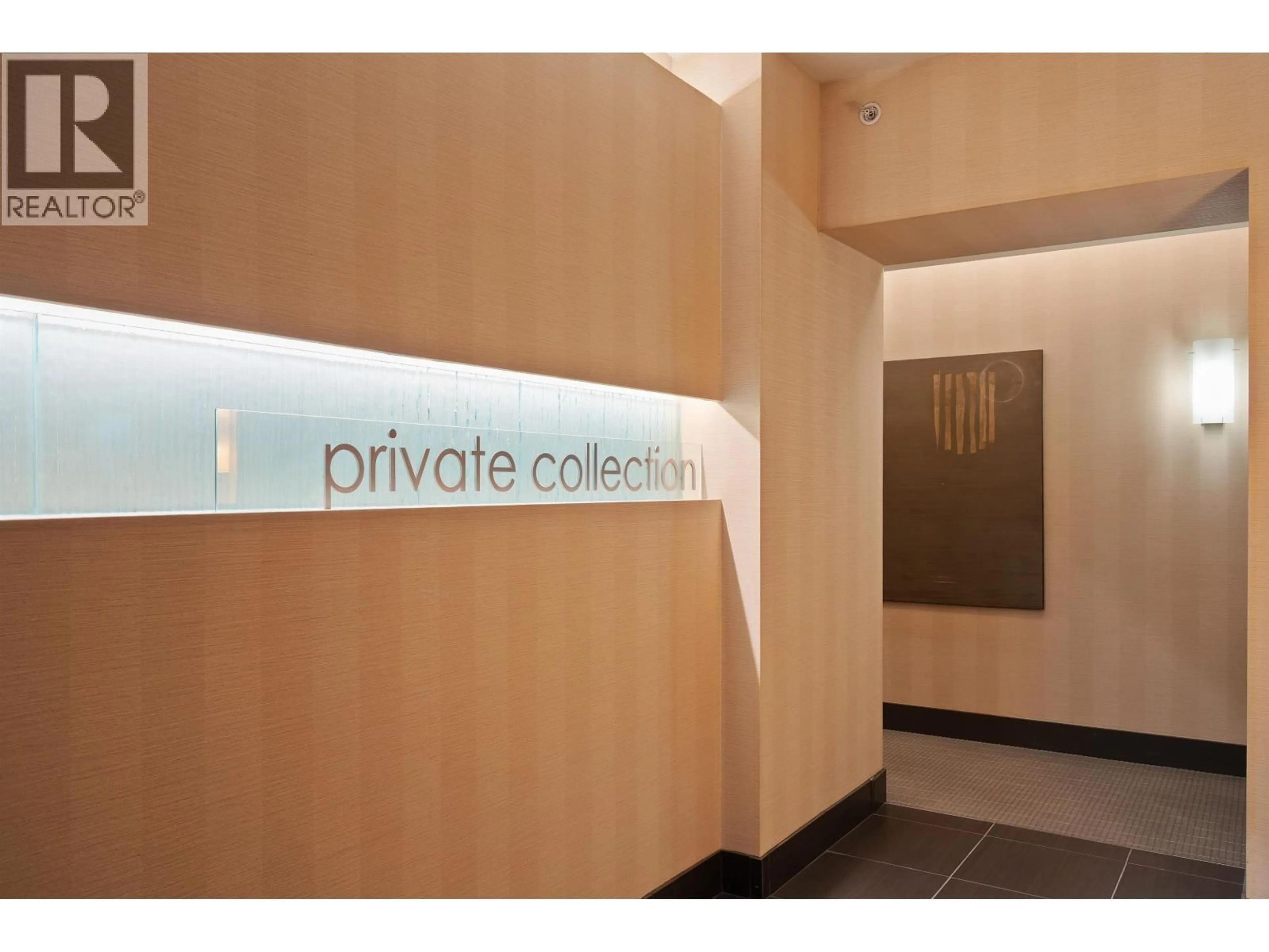 Indoor foyer for 2504 - 565 SMITHE STREET, Vancouver British Columbia V6B0E4