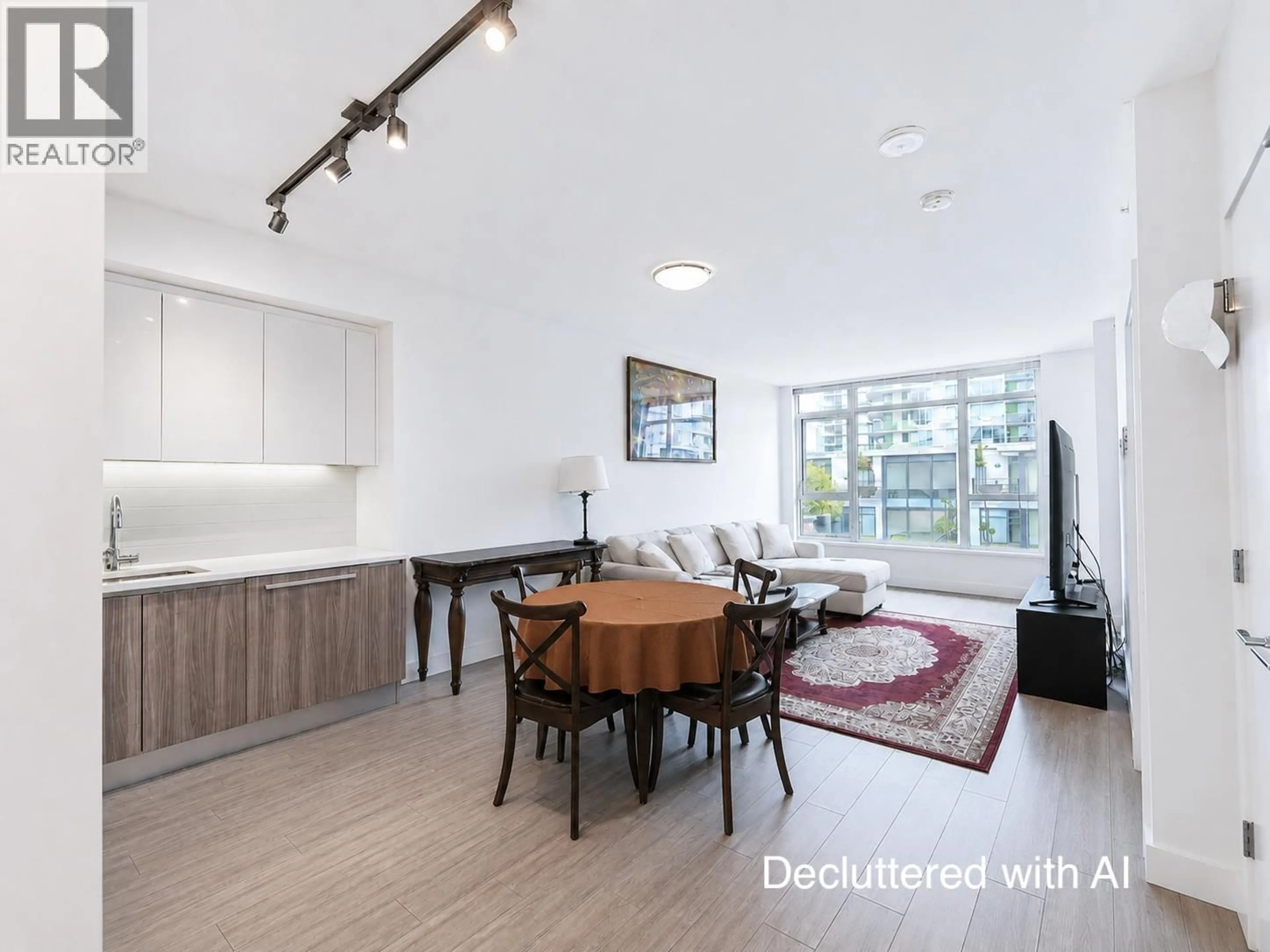 Unknown for 302 - 4900 LENNOX LANE, Burnaby British Columbia V5H0G9