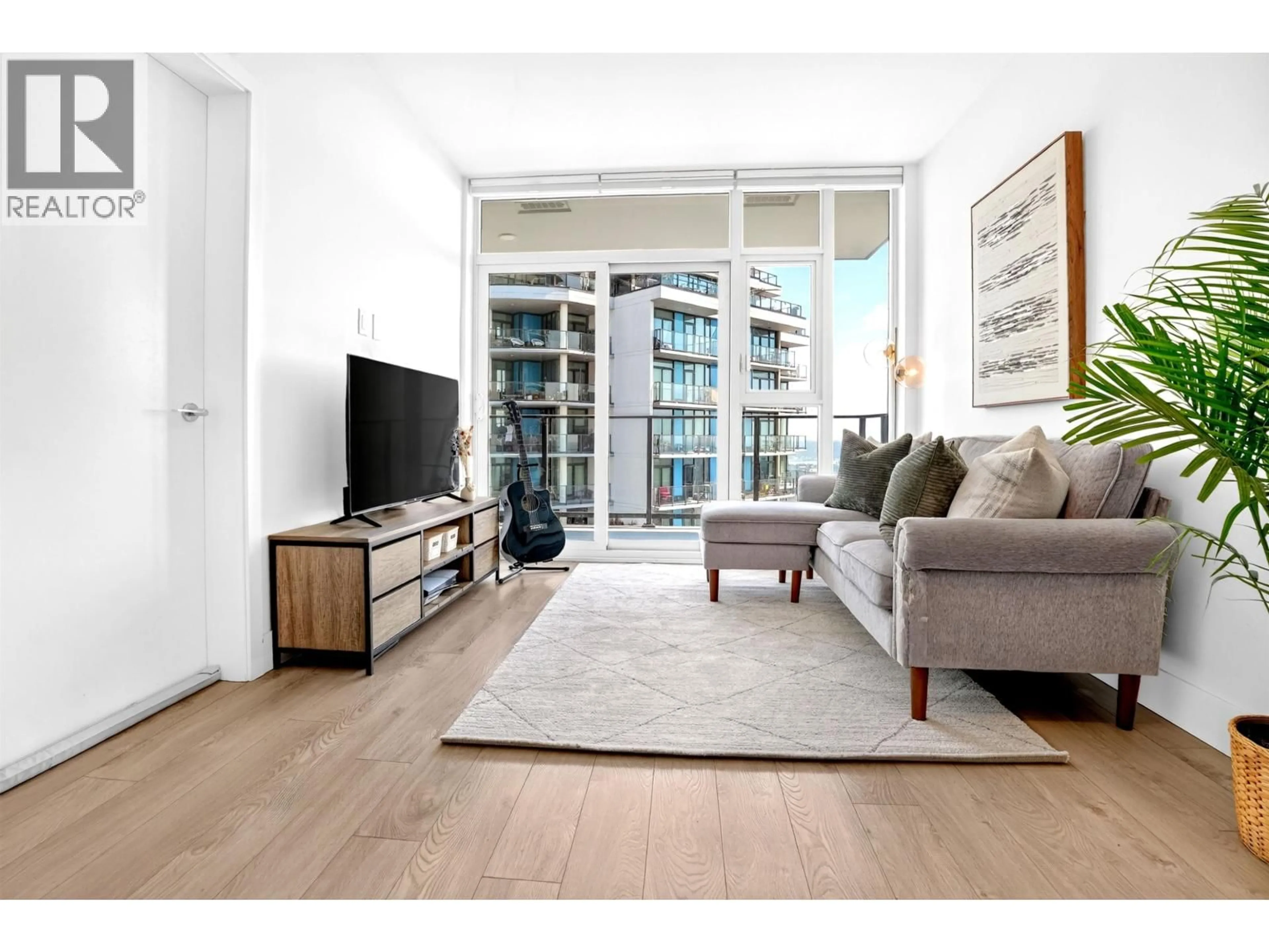 Living room with furniture, wood/laminate floor for 2906 - 7358 EDMONDS STREET, Burnaby British Columbia V3N0H1