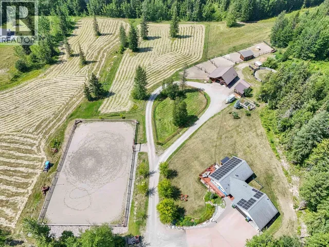 2060 HENDRY ROAD, Quesnel 2