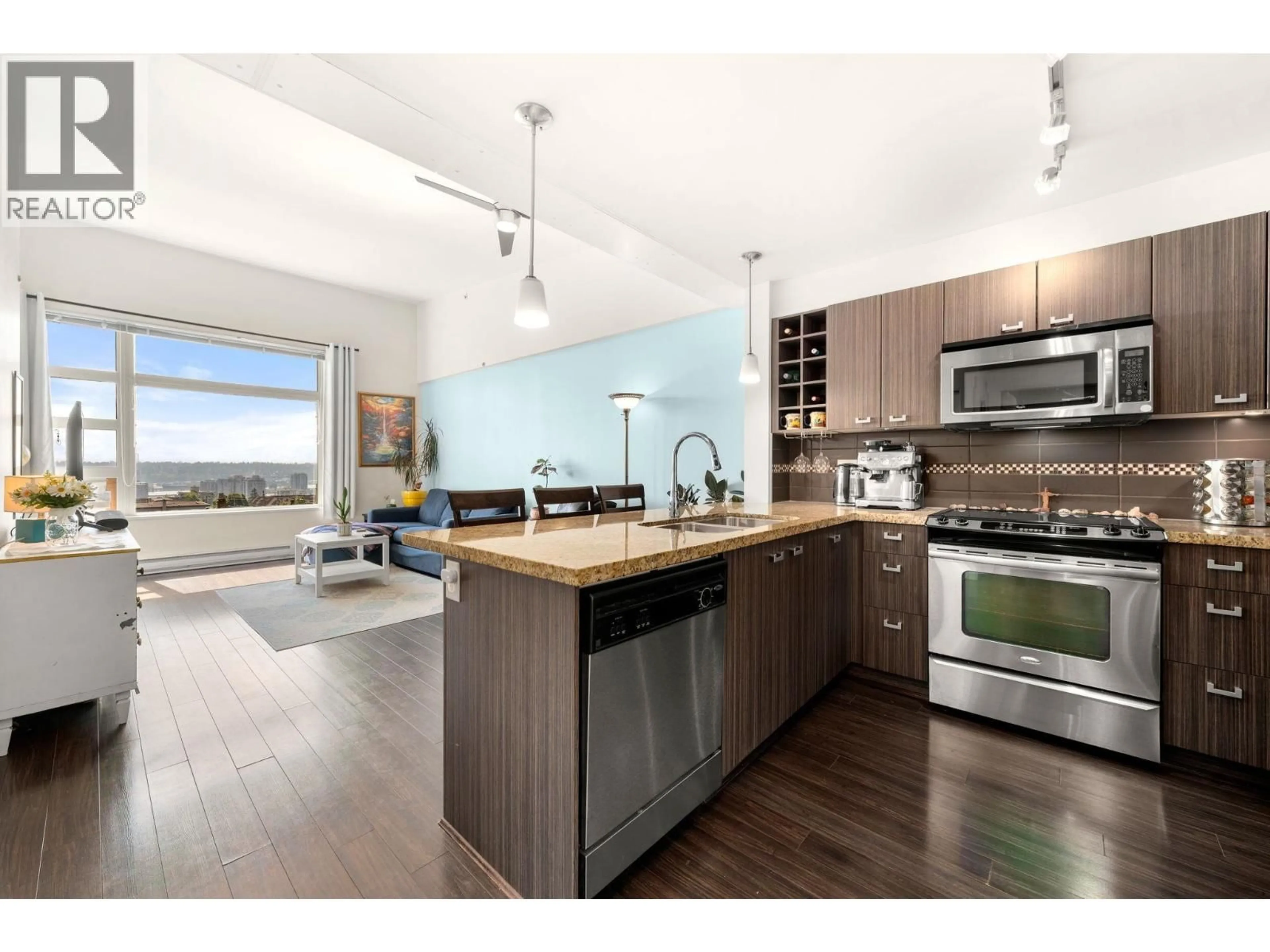 Open concept kitchen, unknown for 302 - 709 12TH STREET, New Westminster British Columbia V3M4J7