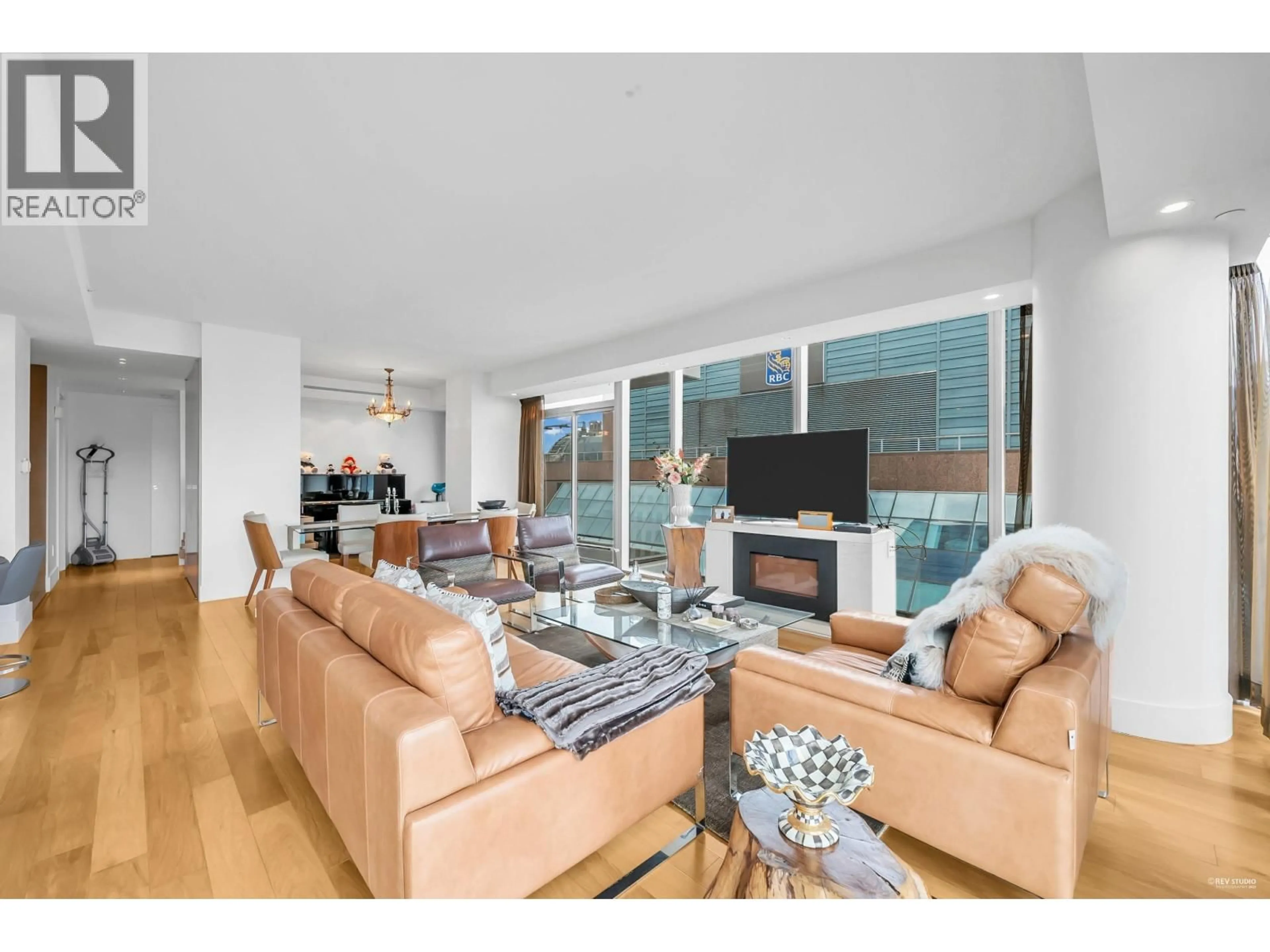 Living room with furniture, unknown for 3002 - 667 HOWE STREET, Vancouver British Columbia V6C0B5