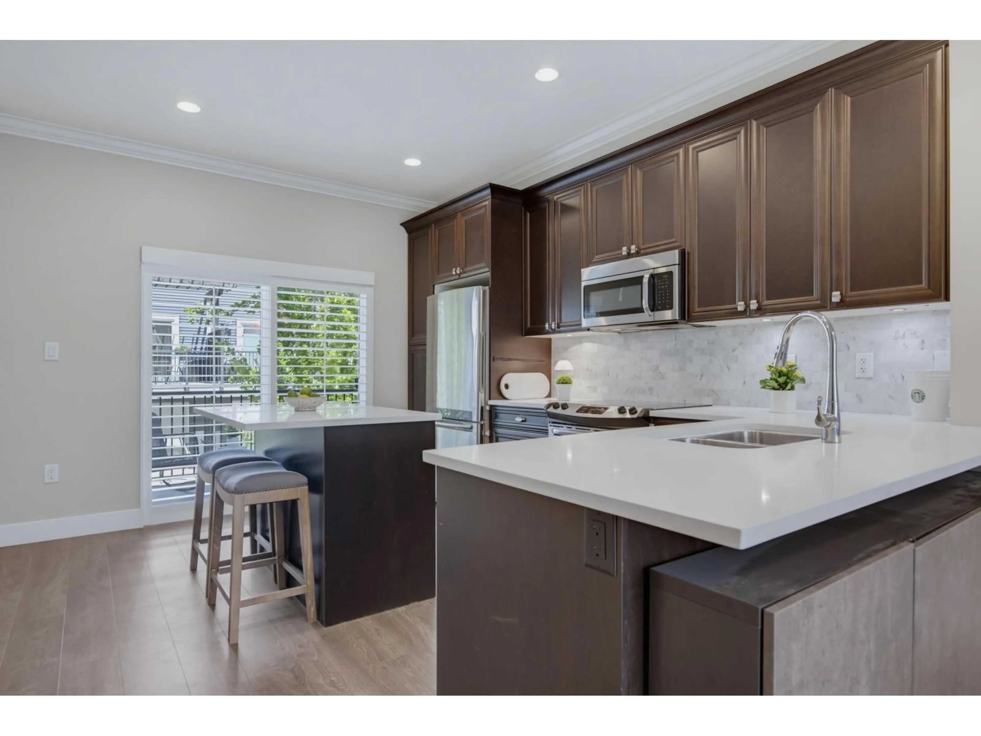 Open concept kitchen, unknown for 29 - 19180 65 AVENUE, Surrey British Columbia V4N6M5