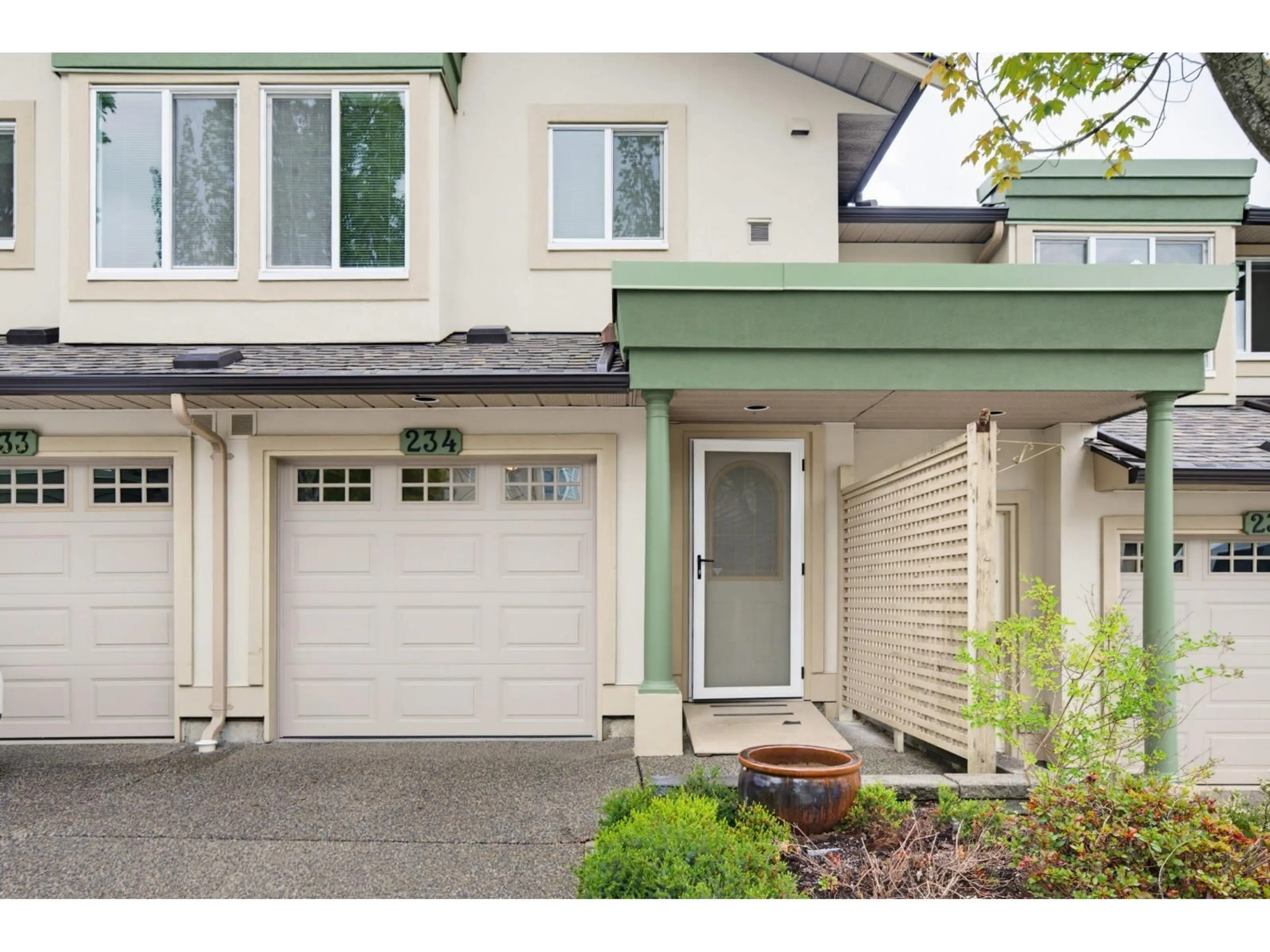 Home with vinyl exterior material, street for 234 - 13888 70 AVENUE, Surrey British Columbia V3W0R8