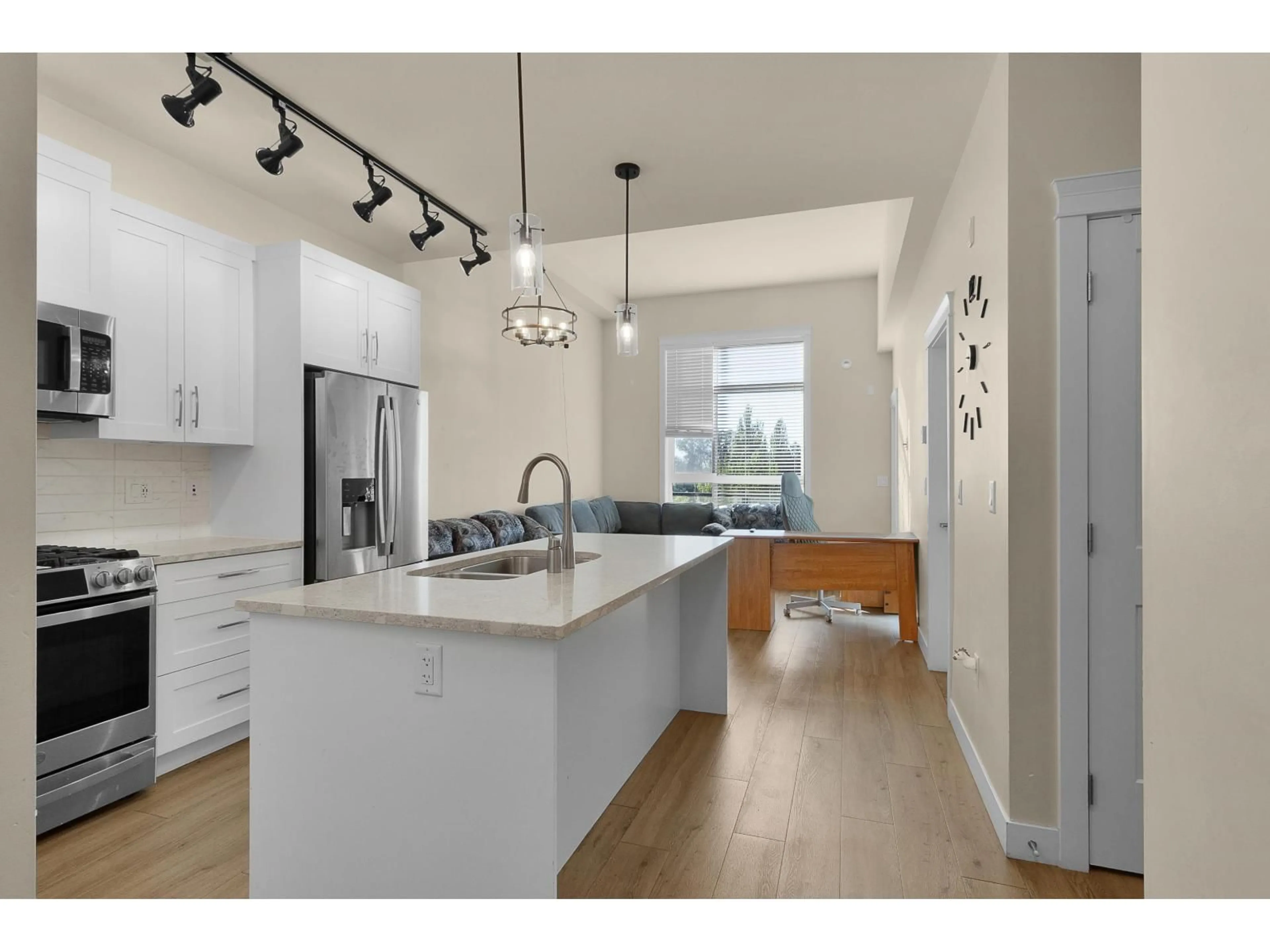 Open concept kitchen, unknown for 612 - 11077 RAVINE ROAD, Surrey British Columbia V3T0R7